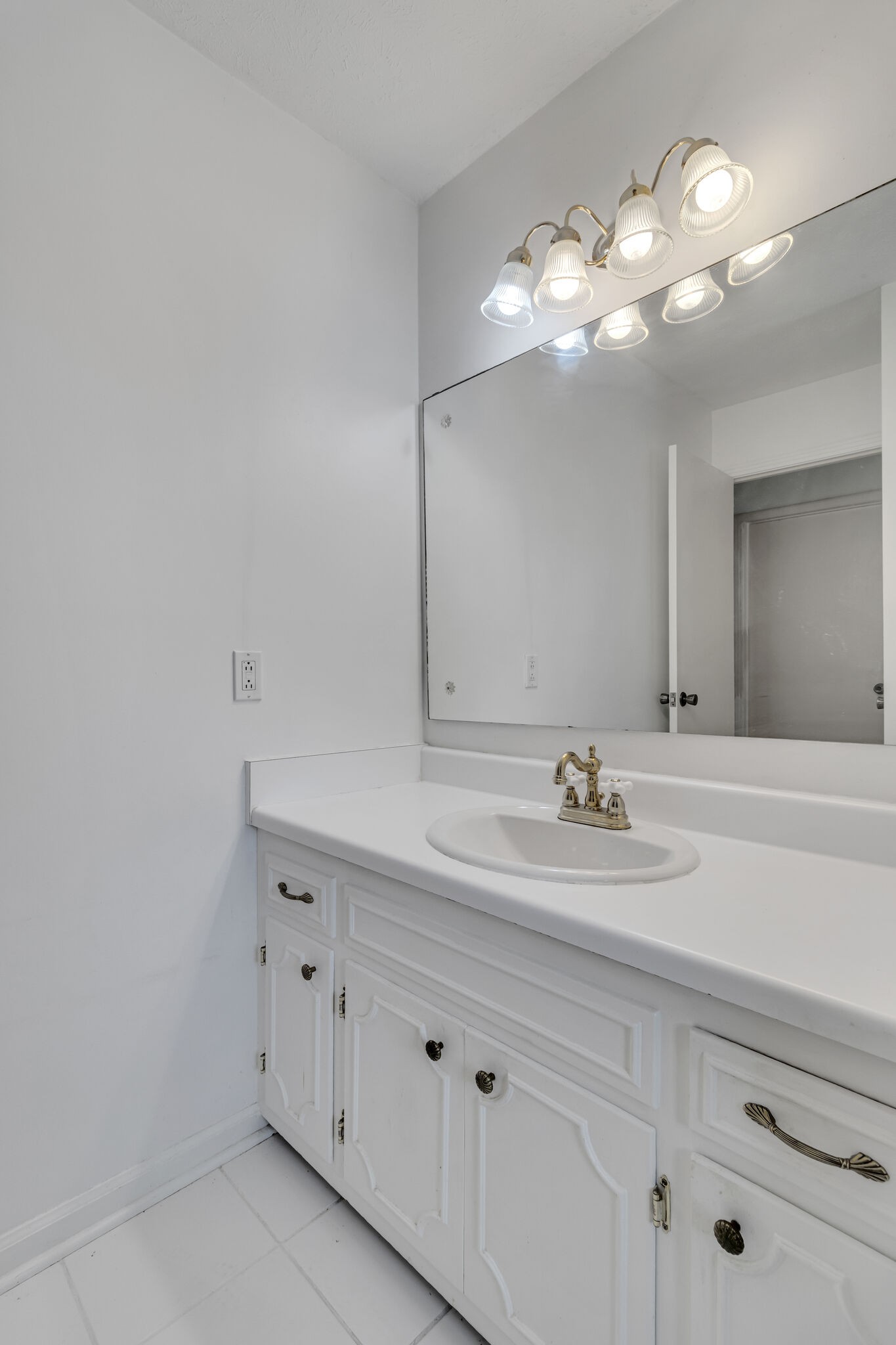 426 Clearwater Dr