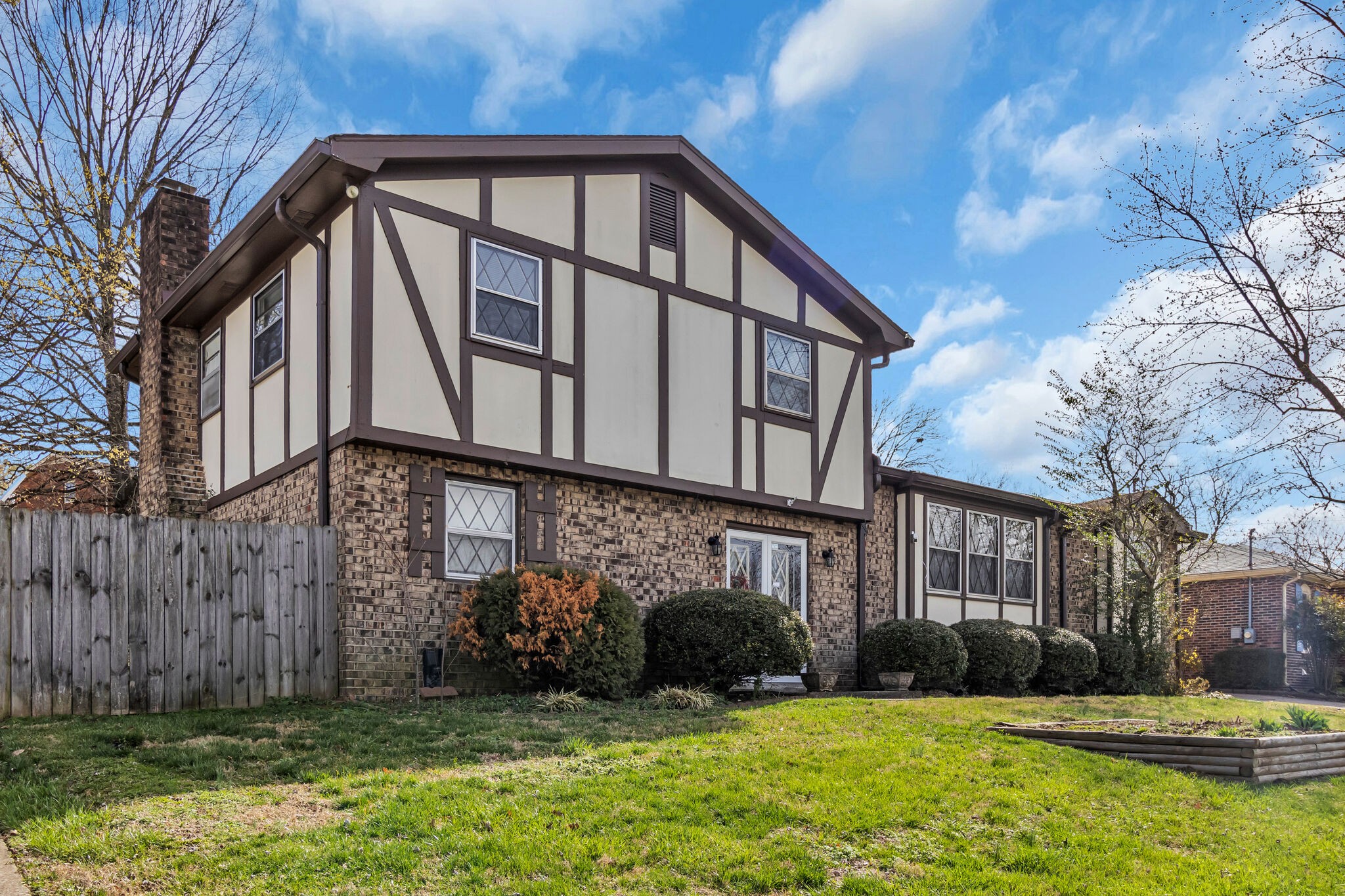426 Clearwater Dr