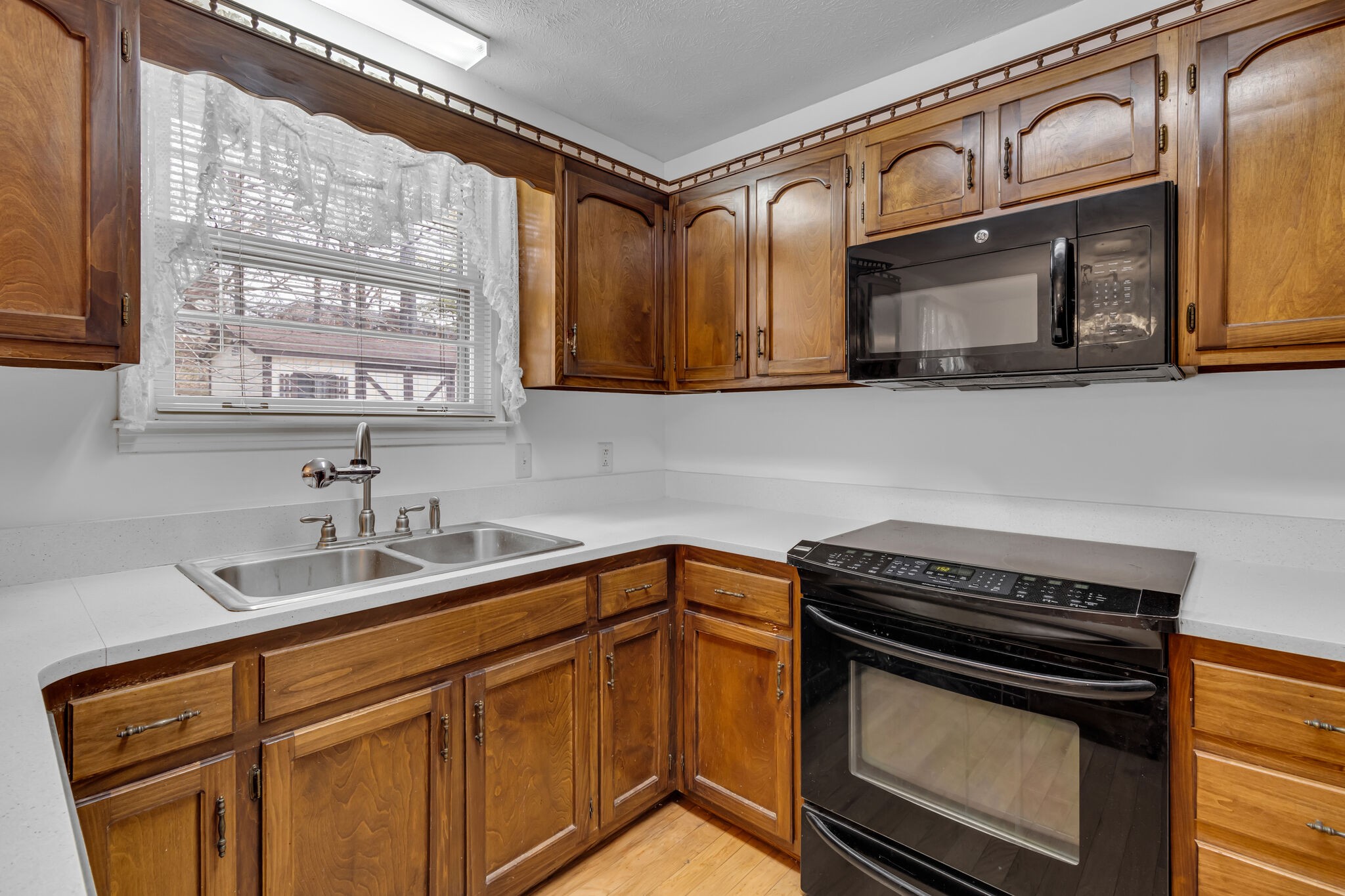 426 Clearwater Dr