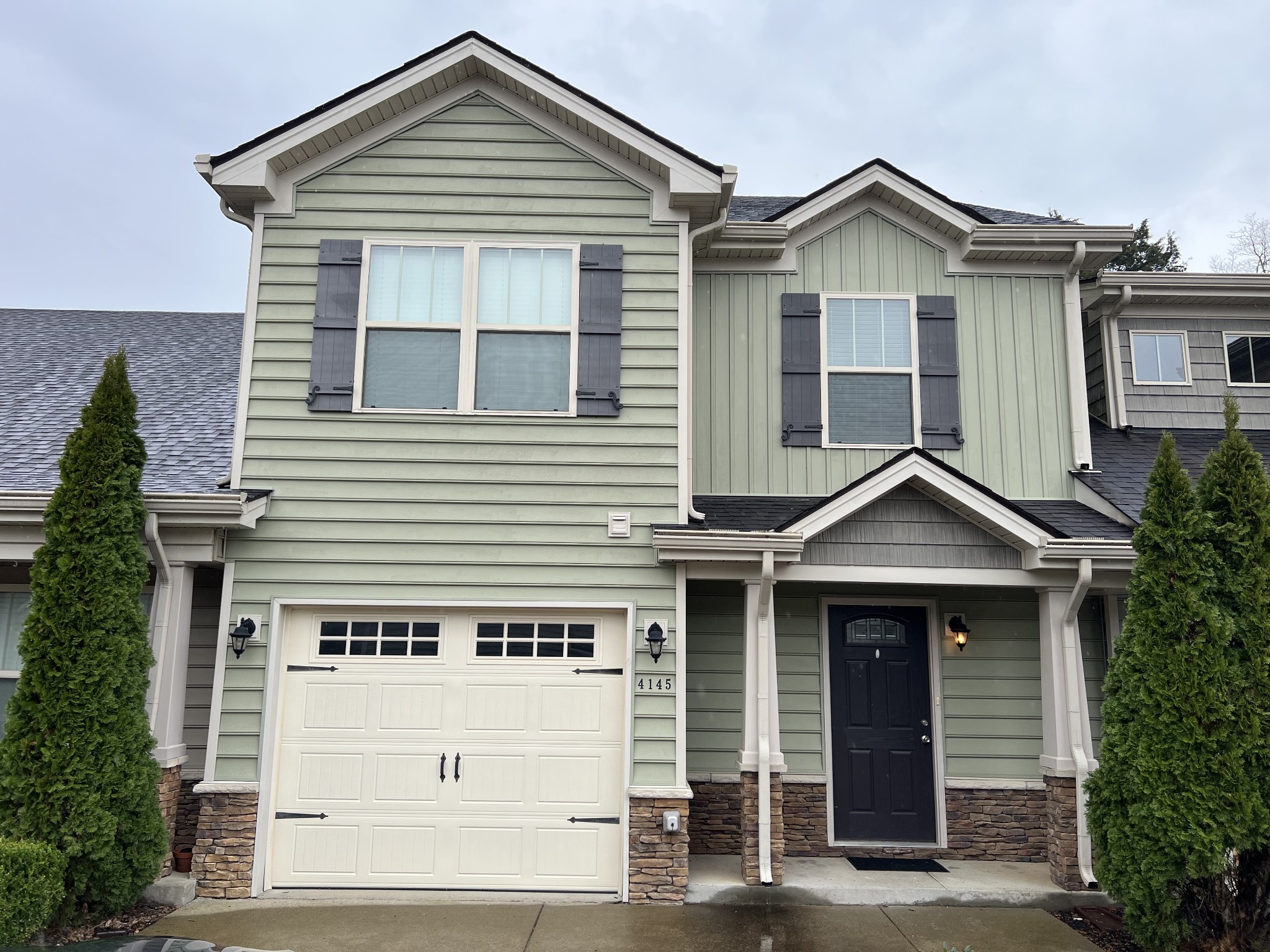 4145 Sunday Silence Way