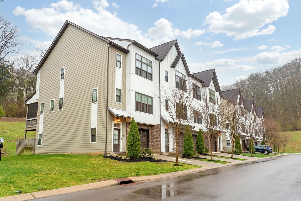 175 Stonecrest Drive