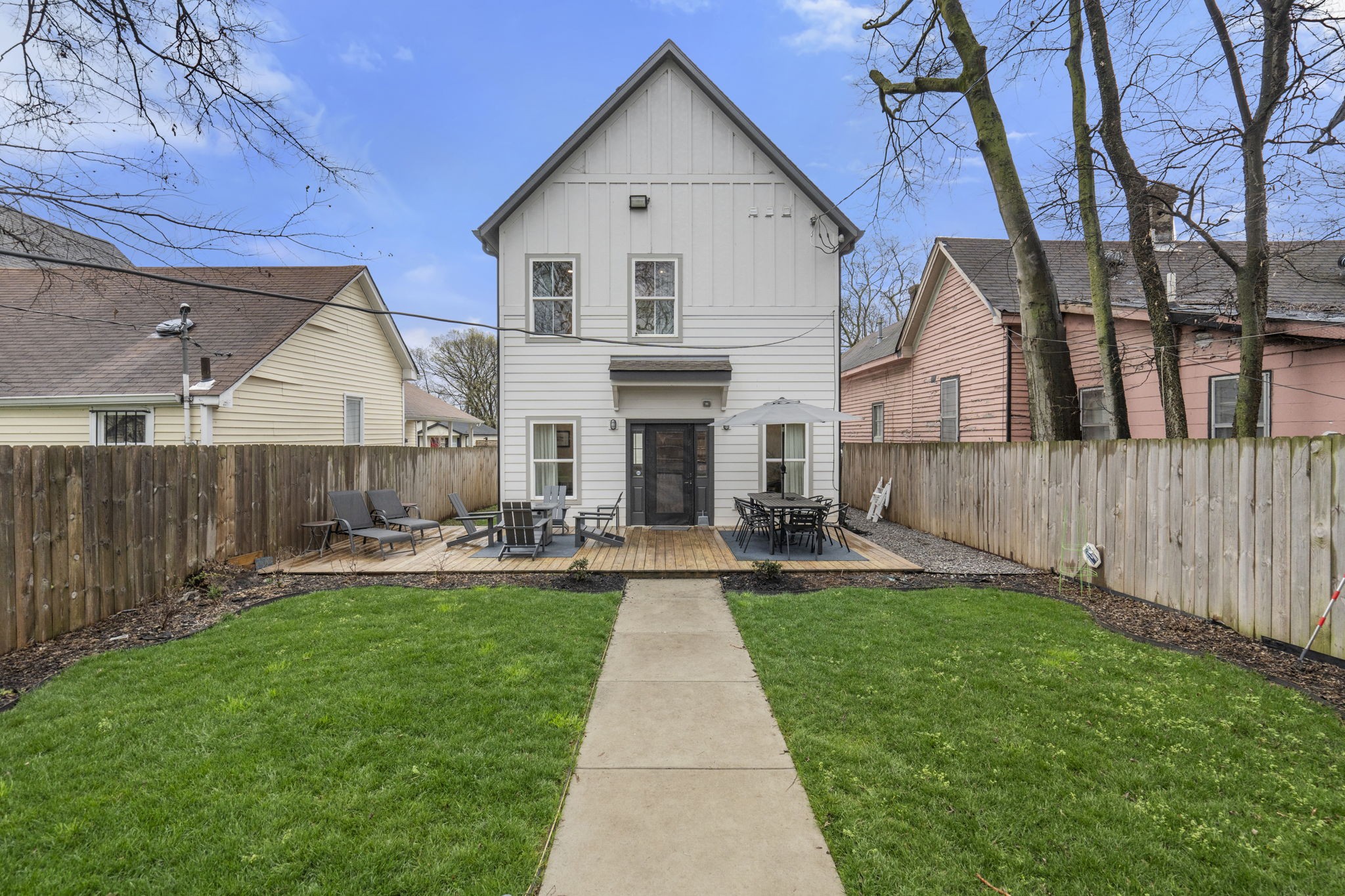 112 Claiborne St
