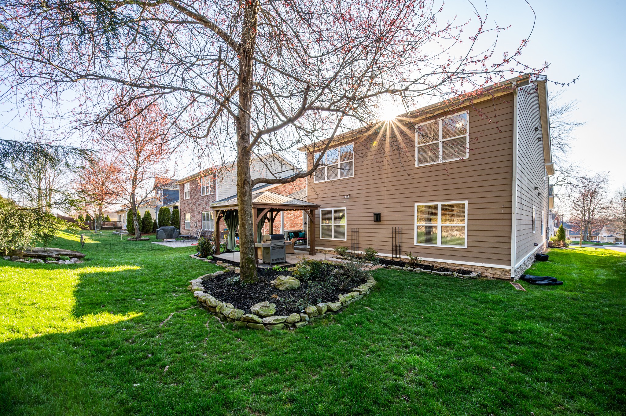 1020 Dunrobin Dr