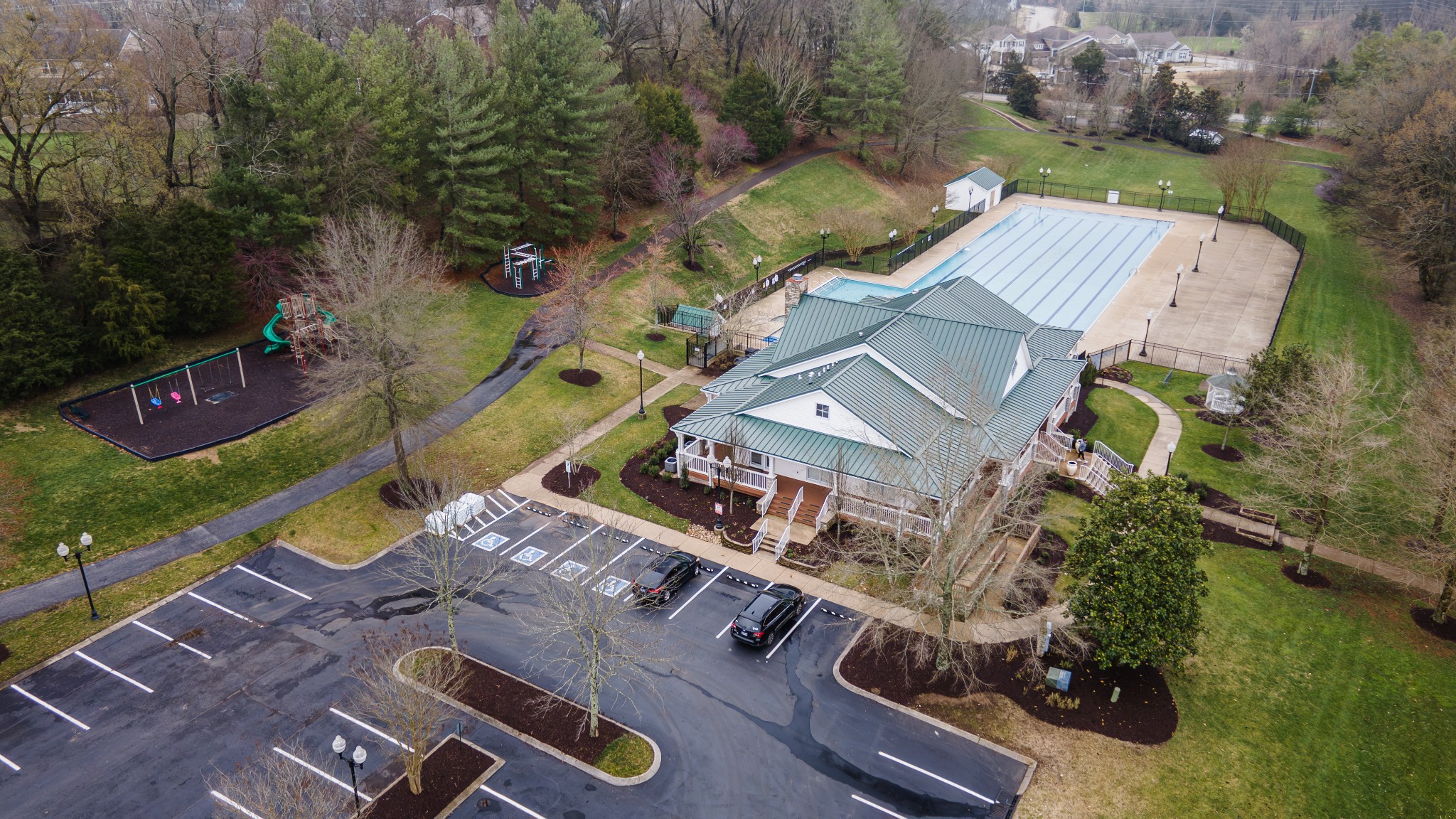1020 Dunrobin Dr