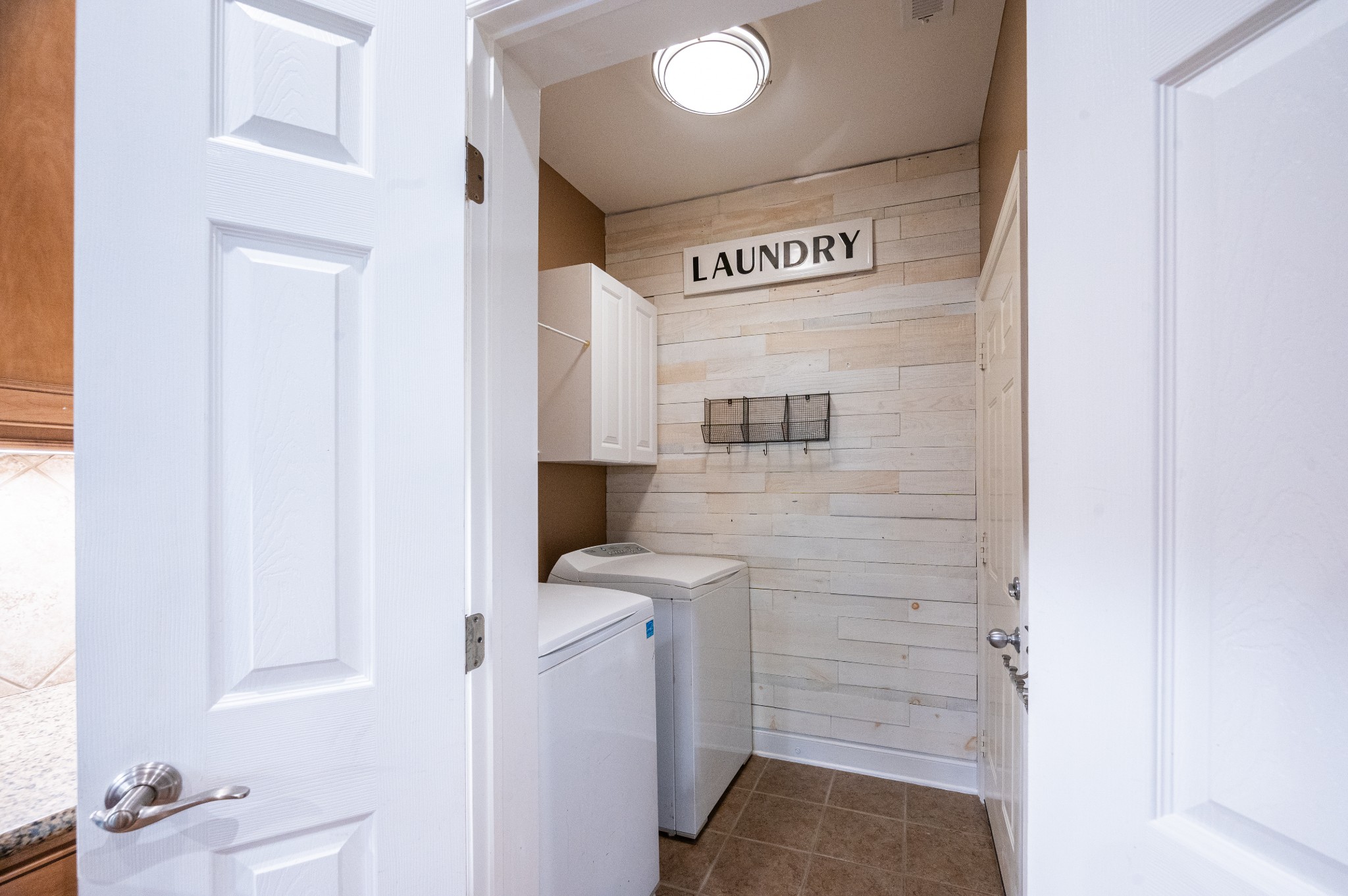 1020 Dunrobin Dr
