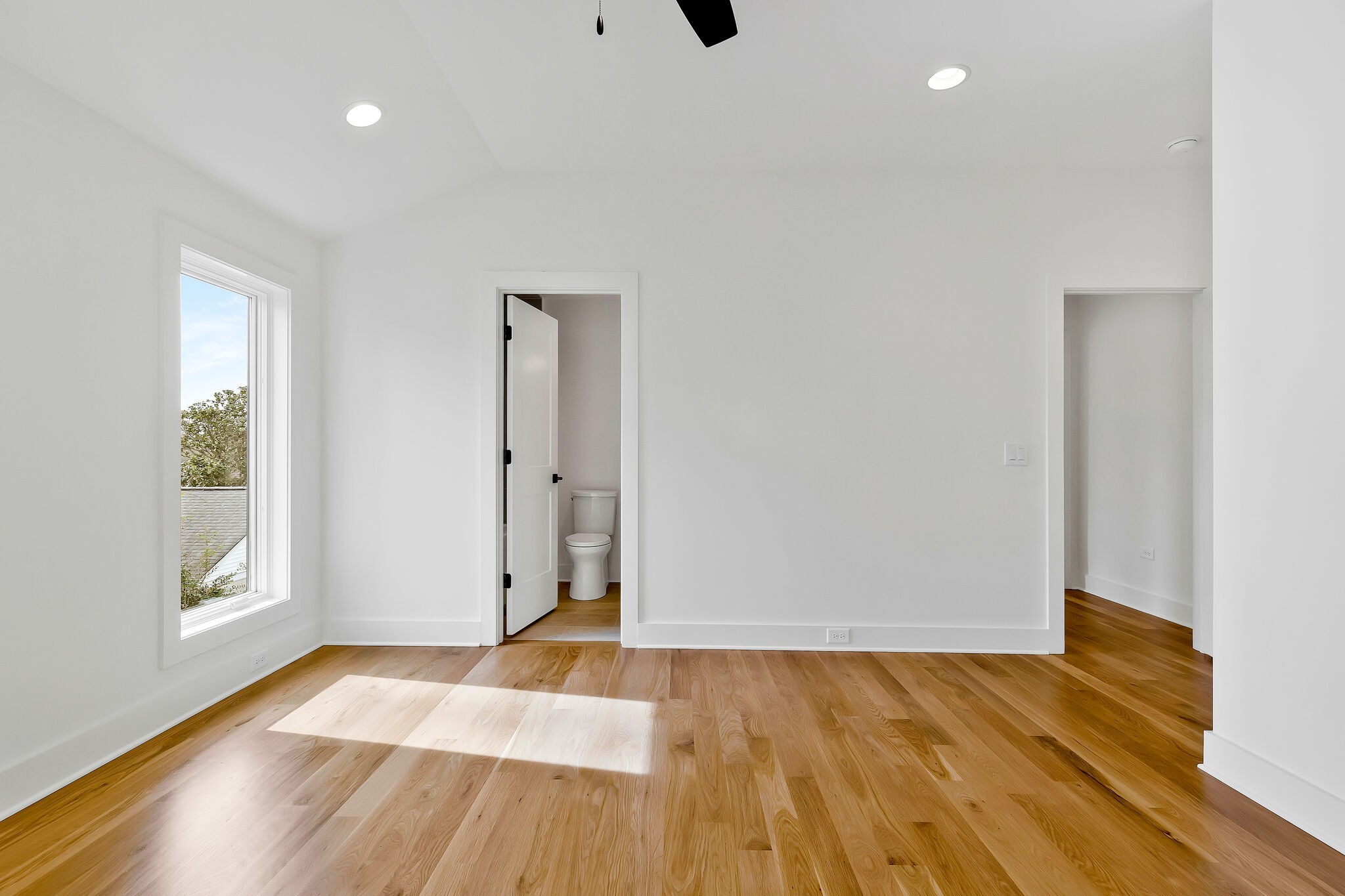 4040 Outer Drive