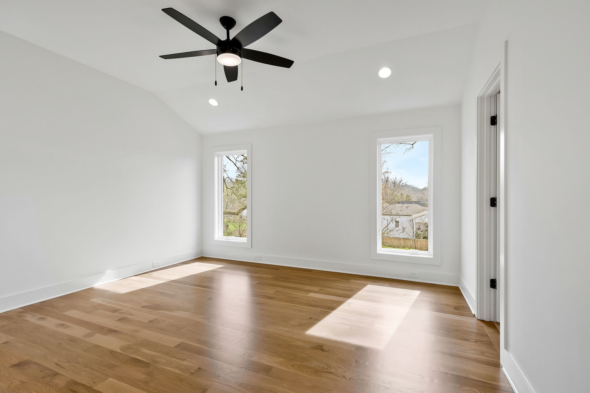 4040 Outer Drive