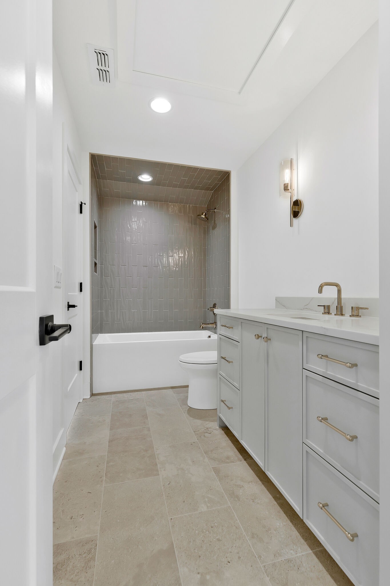 4040 Outer Drive