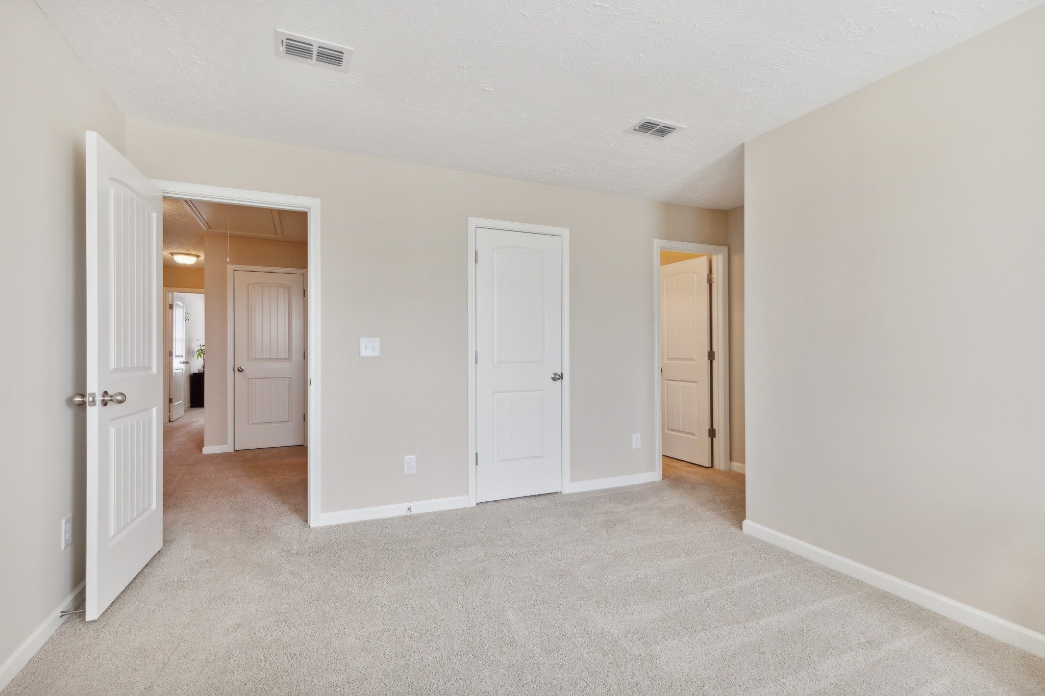 4733 Chelanie Circle