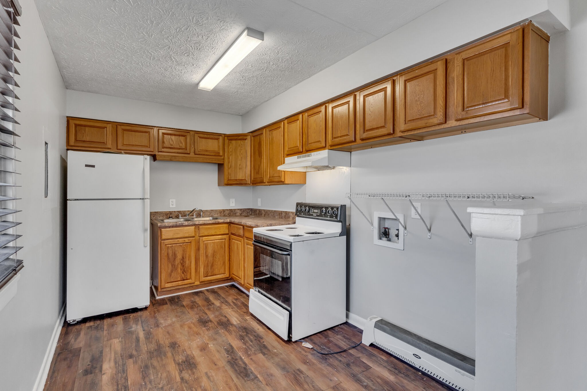 325 McArthur Dr
