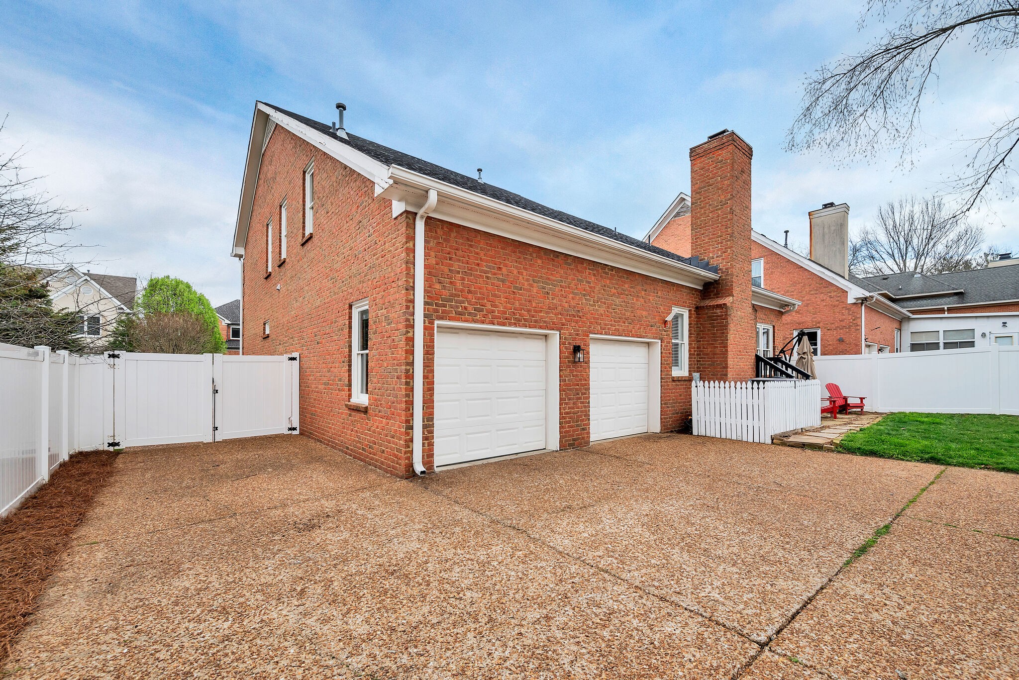 807 Huntington Cir