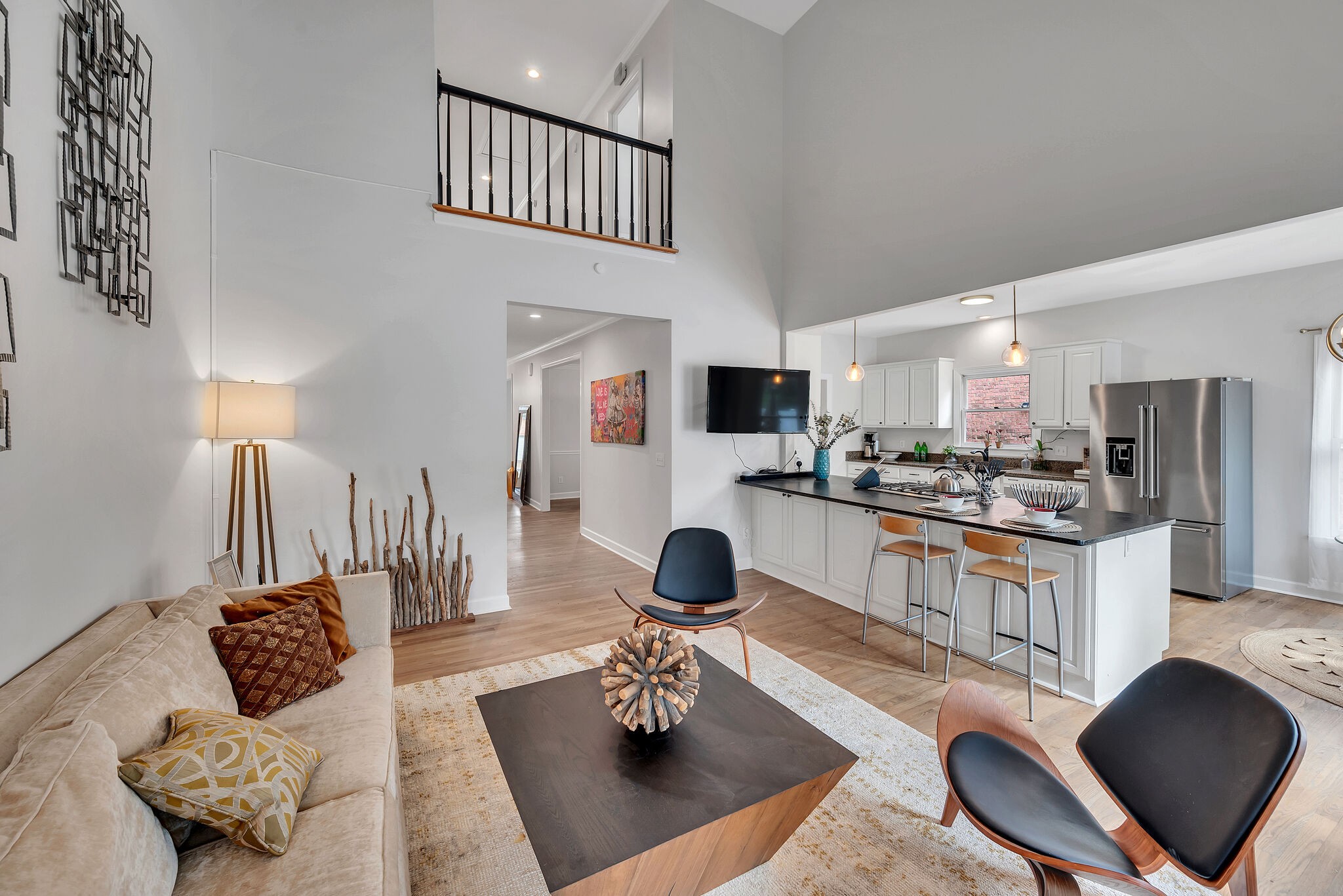 807 Huntington Cir