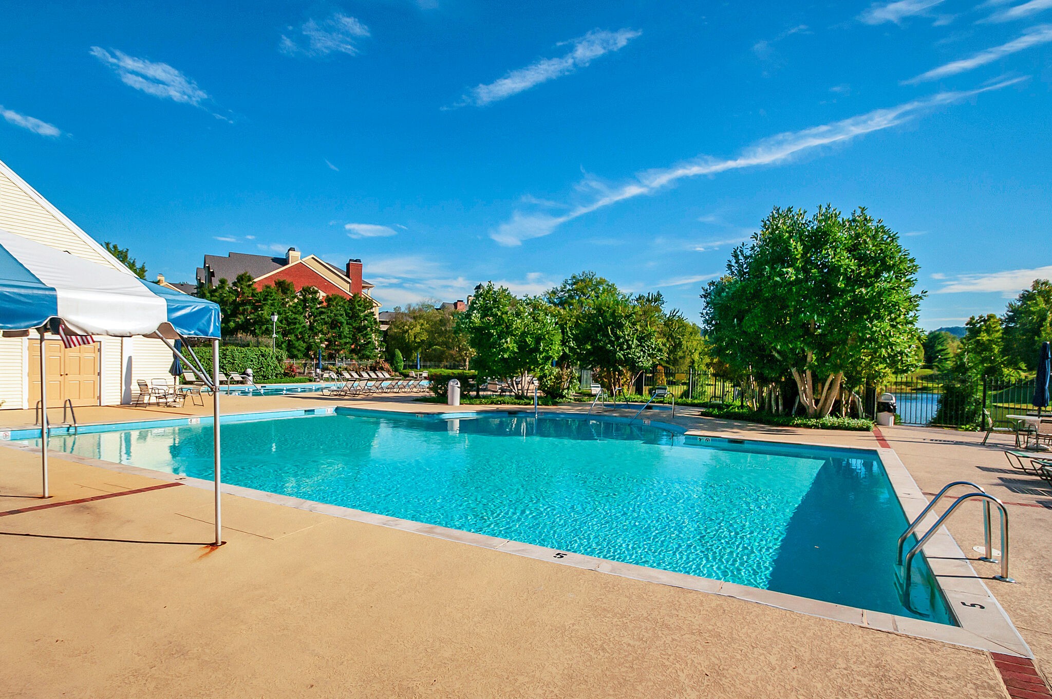 807 Huntington Cir