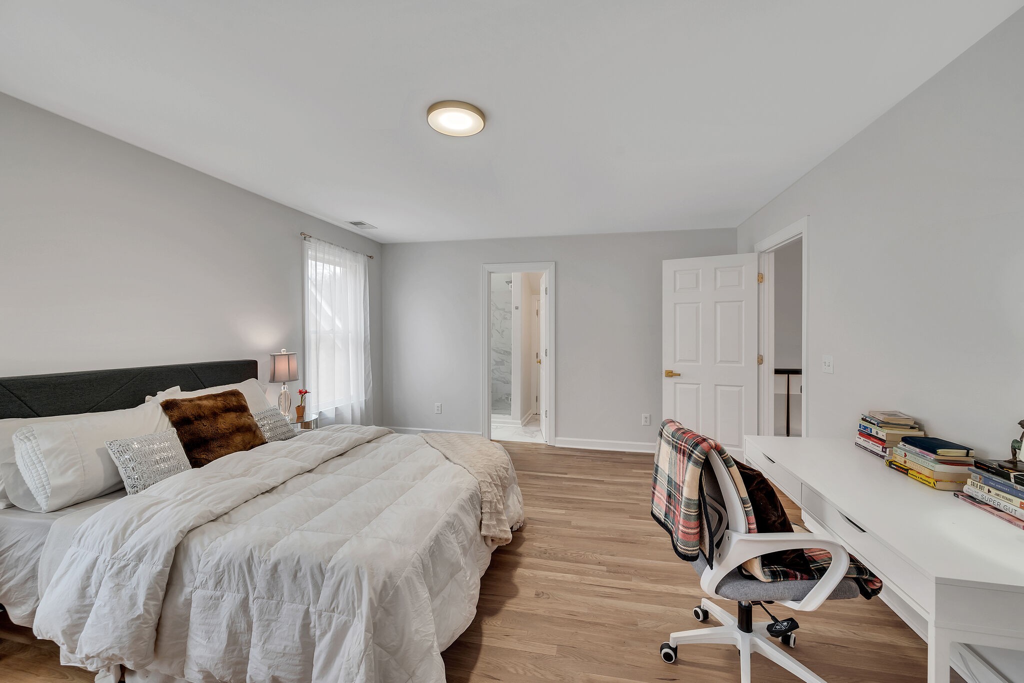 807 Huntington Cir