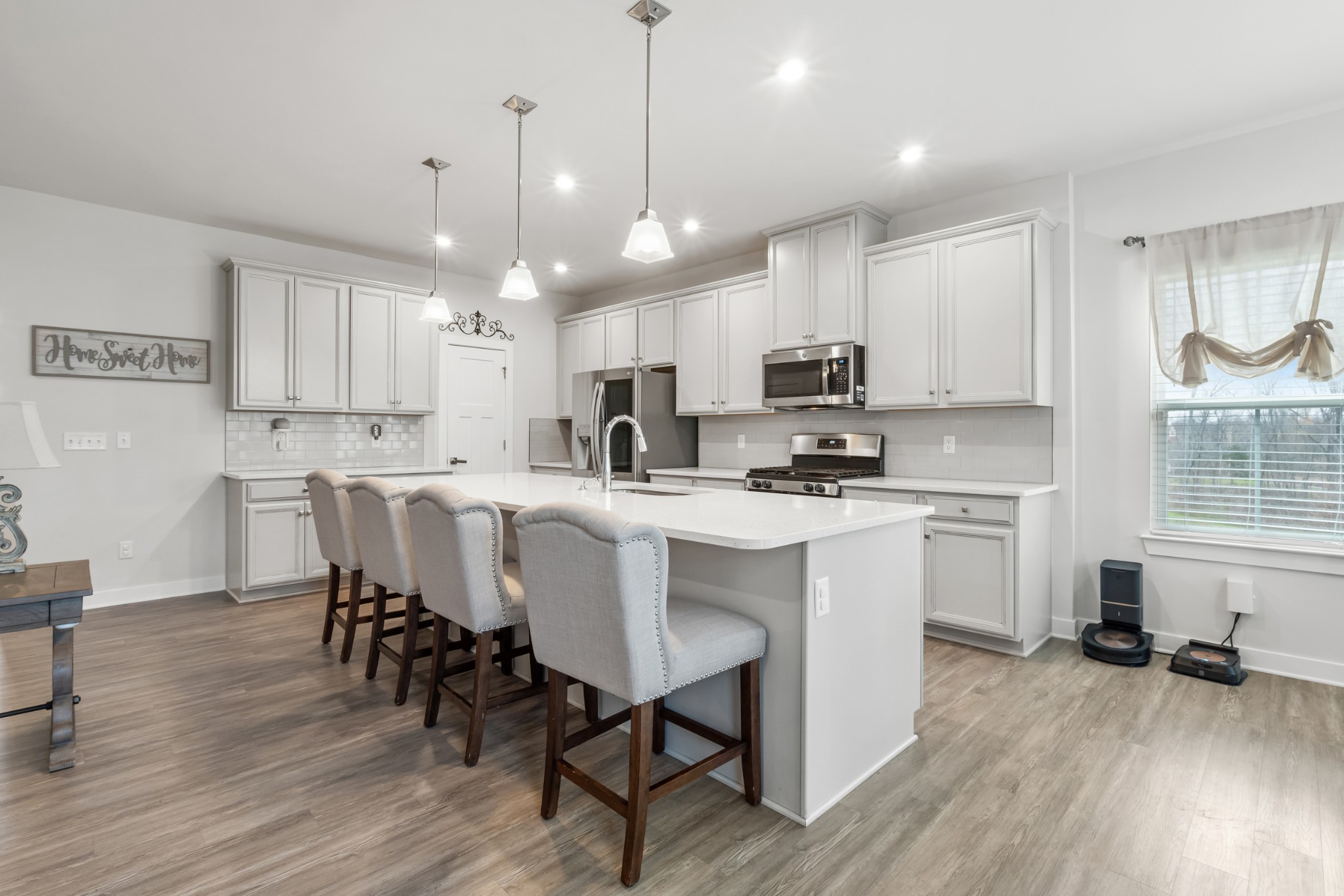 528 Red Hill Ct
