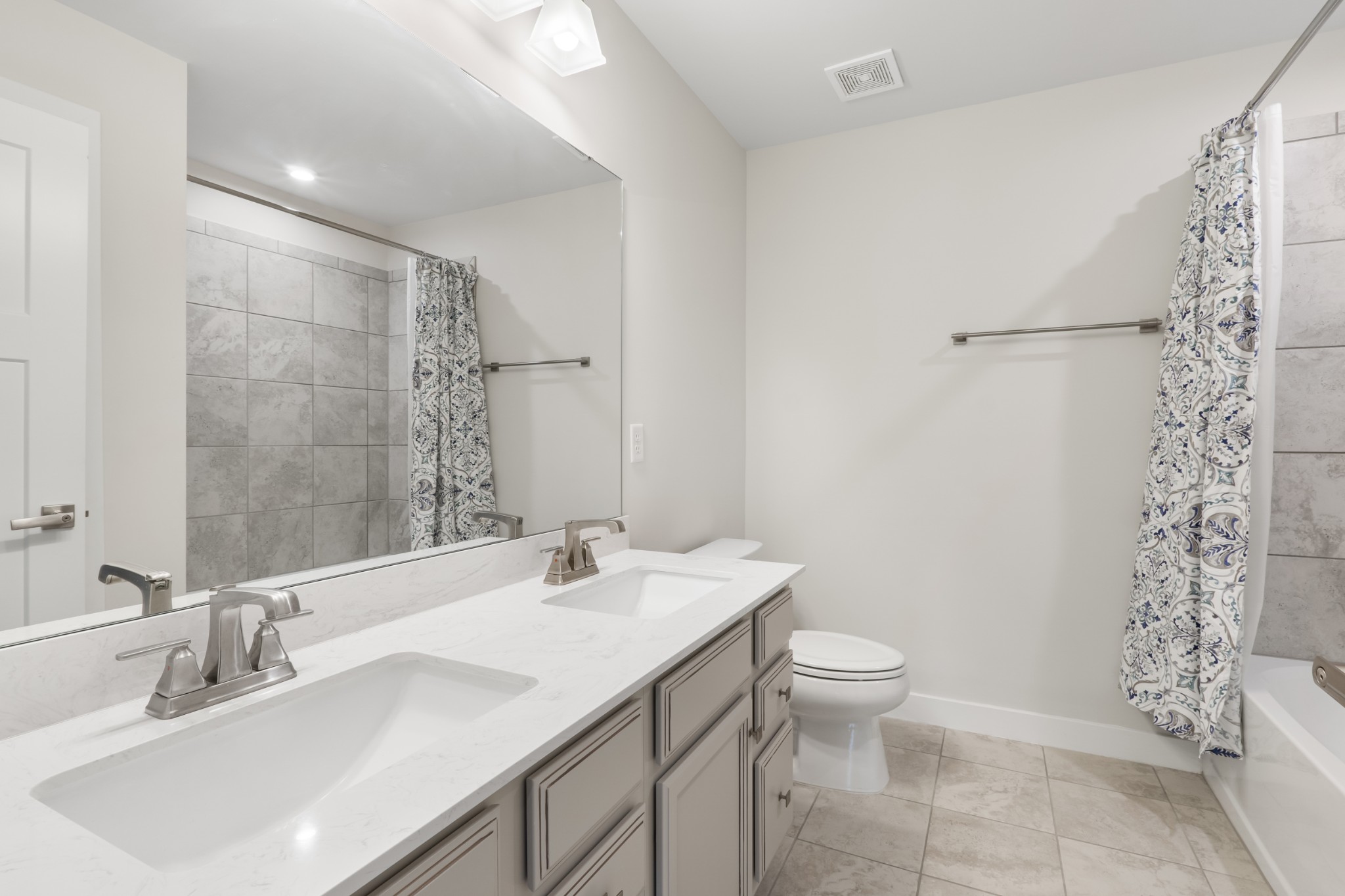 528 Red Hill Ct