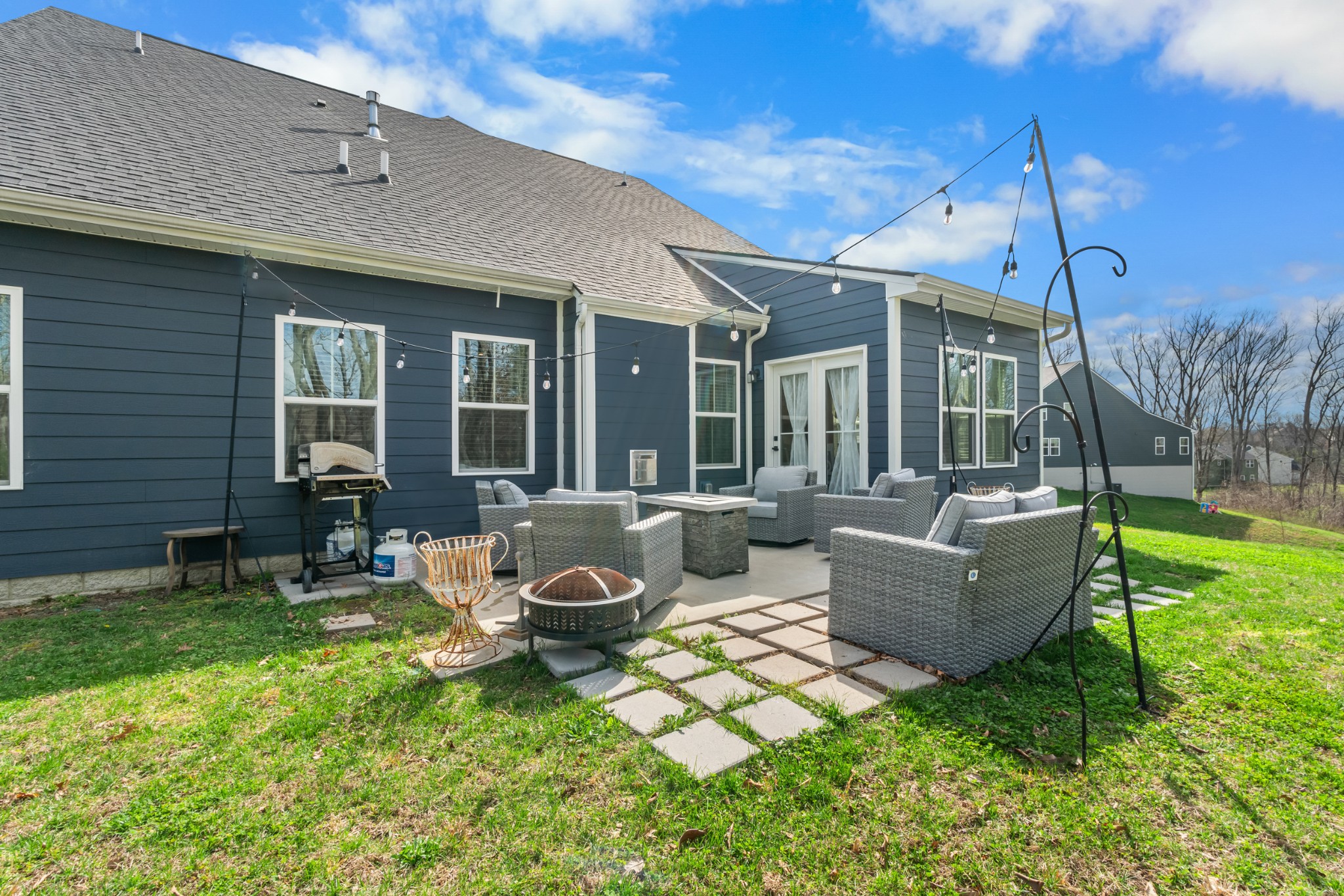 528 Red Hill Ct