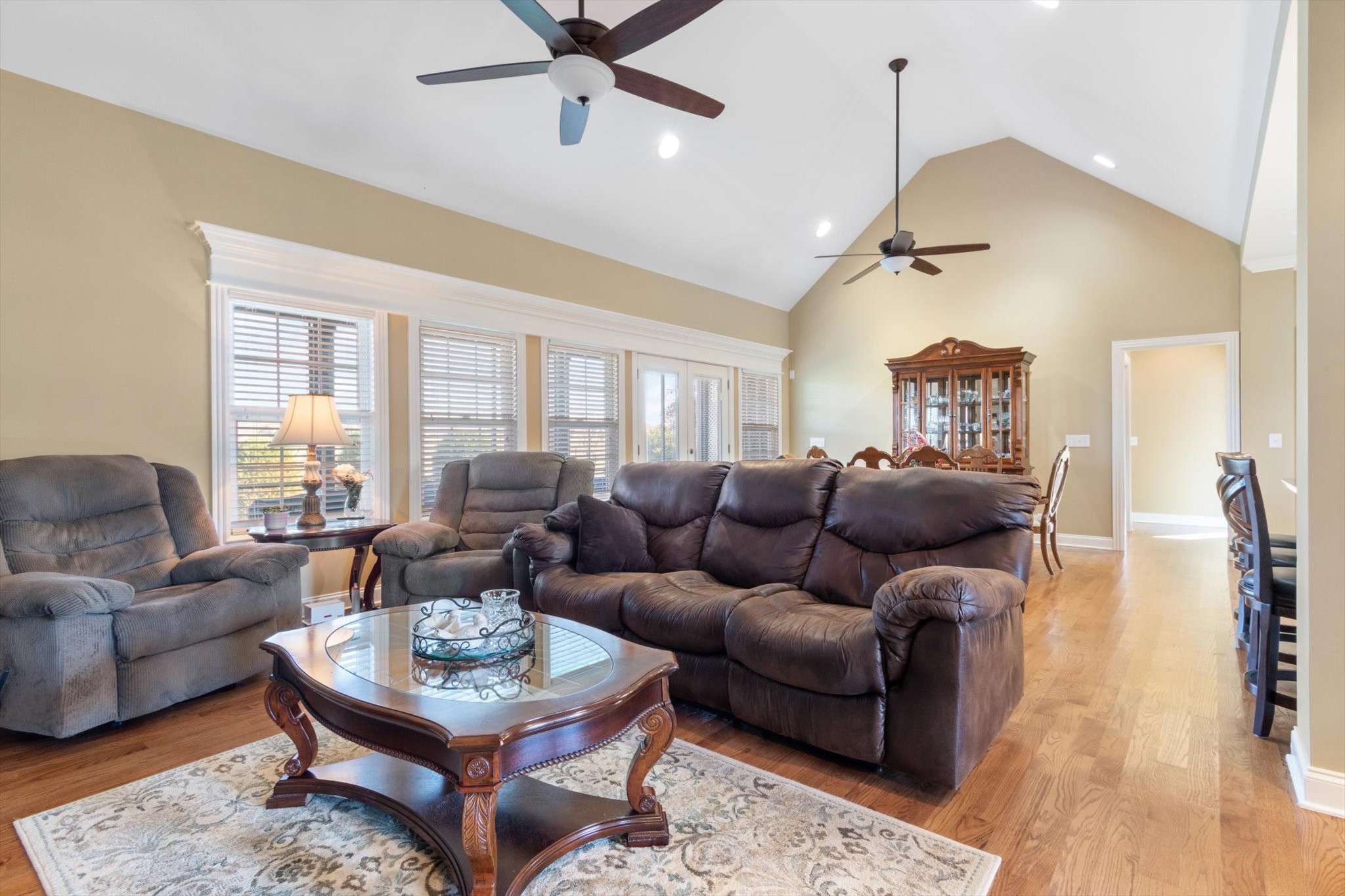 1402 Rhonda Dr