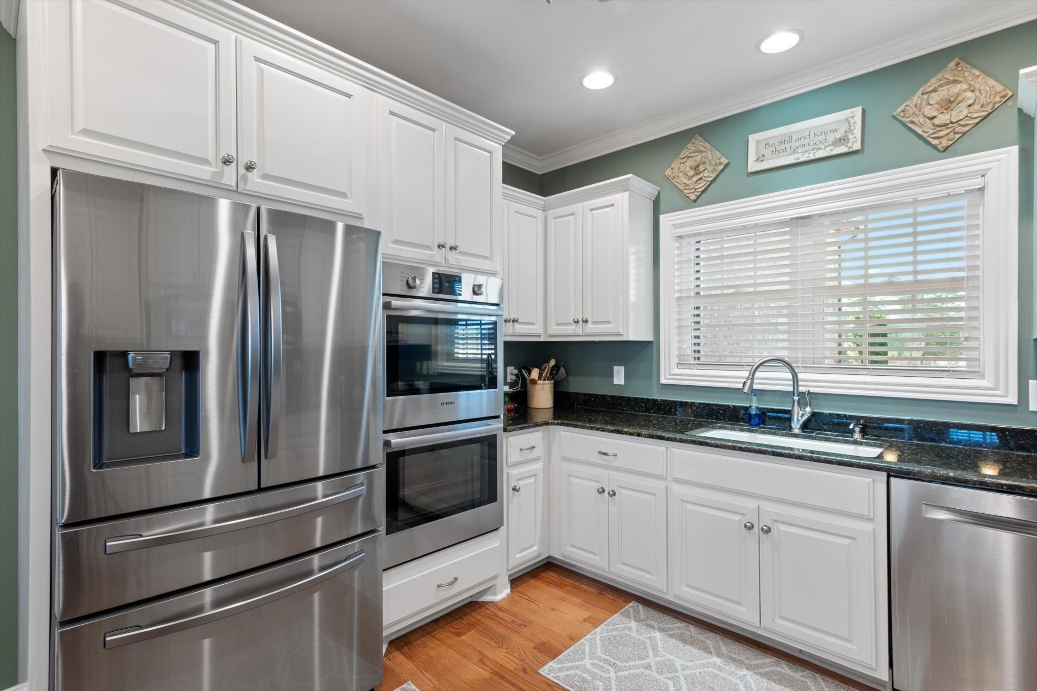 1402 Rhonda Dr