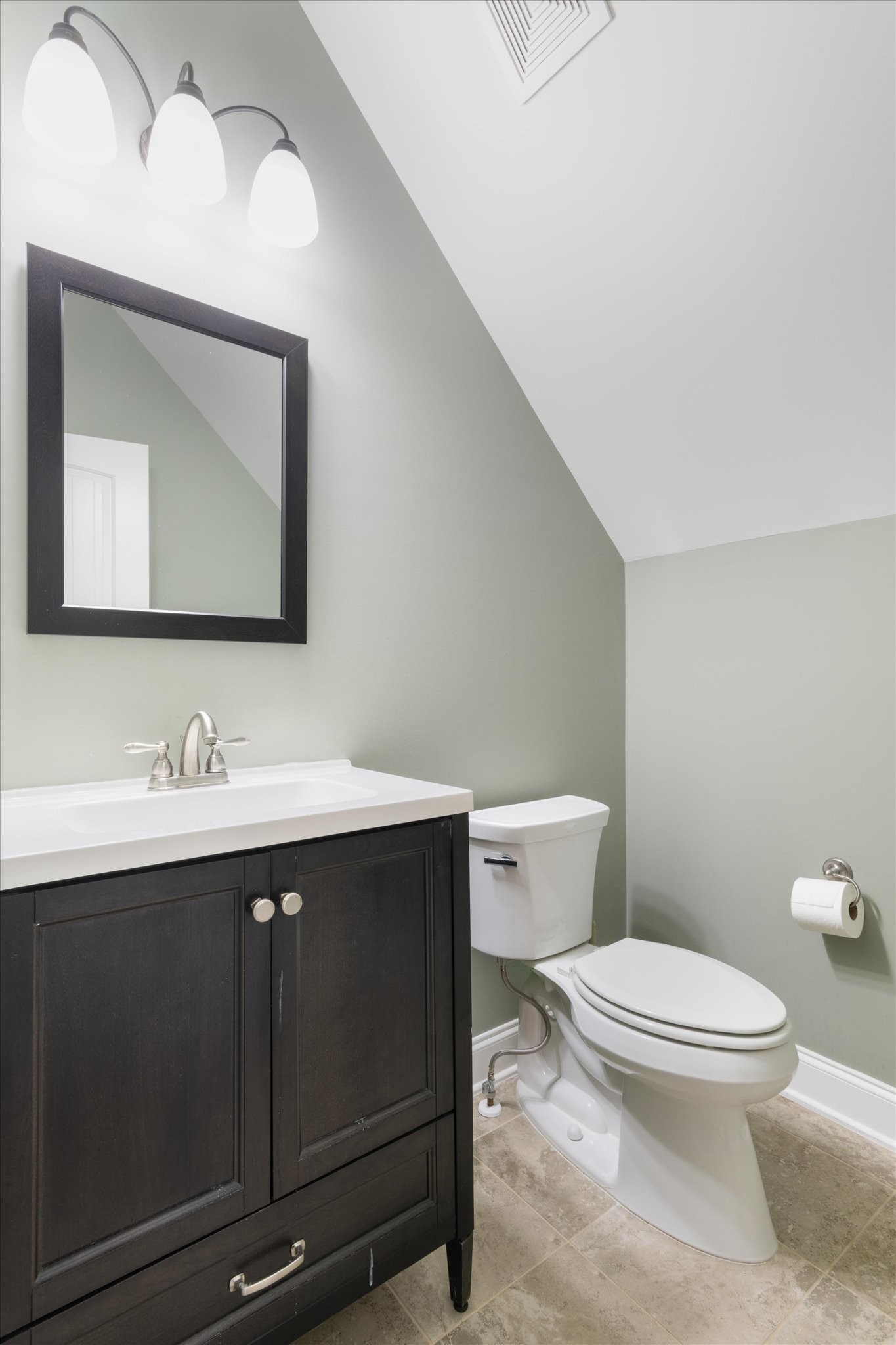 1402 Rhonda Dr