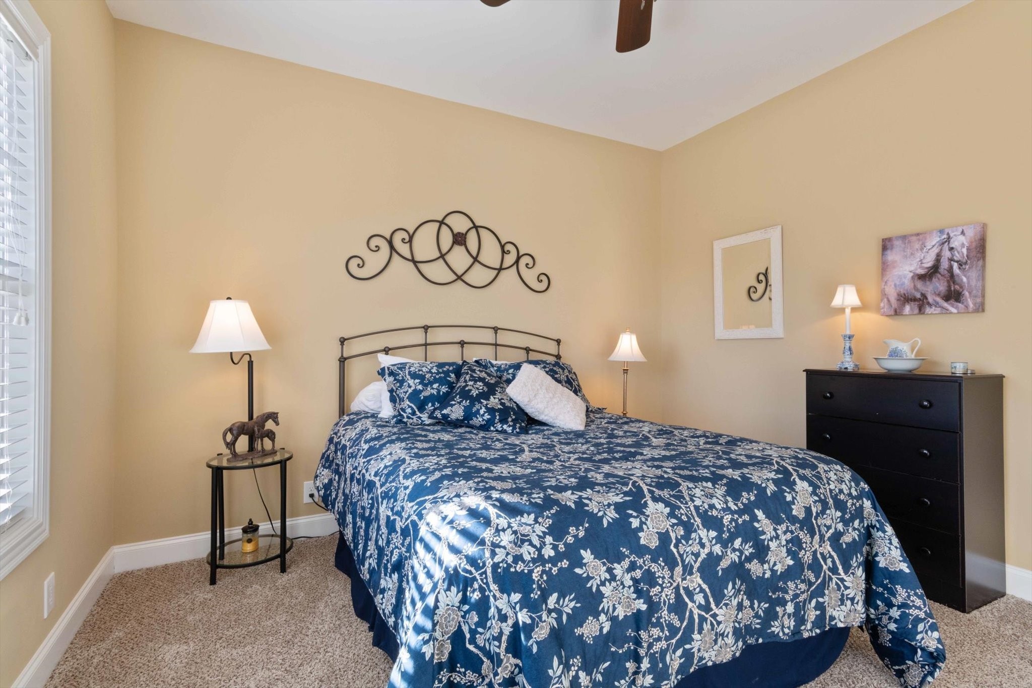 1402 Rhonda Dr