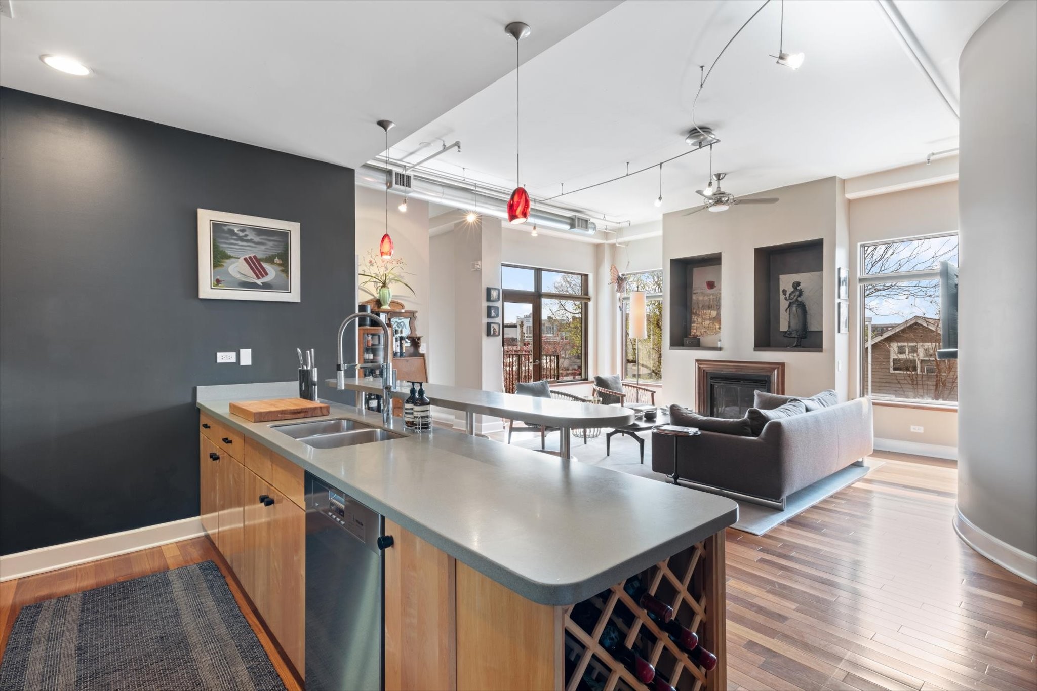 117 30th Ave, N Unit: 303