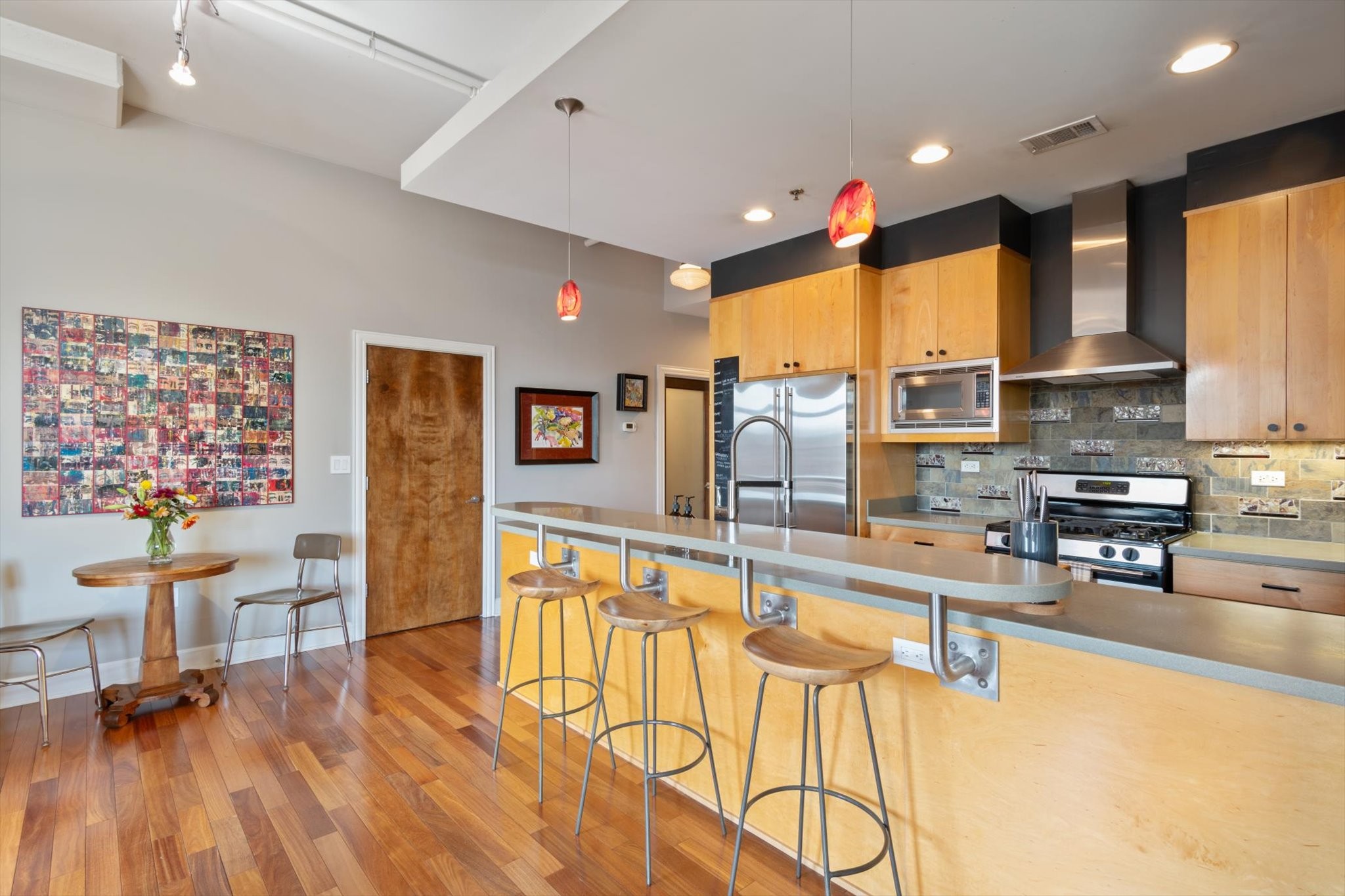 117 30th Ave, N Unit: 303