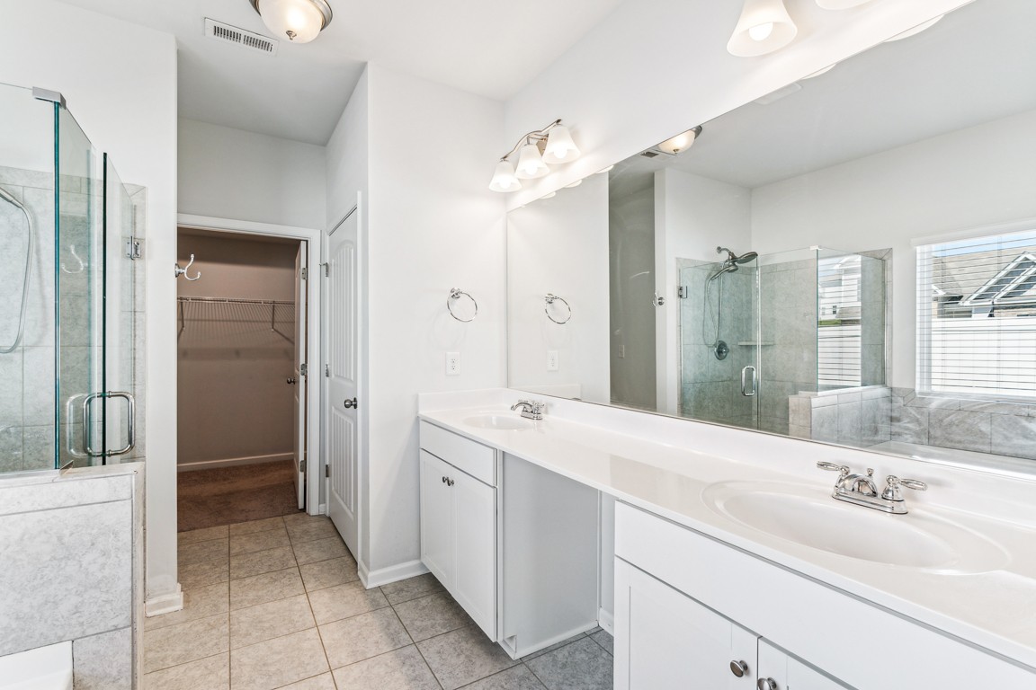 2803 Mia Lane
