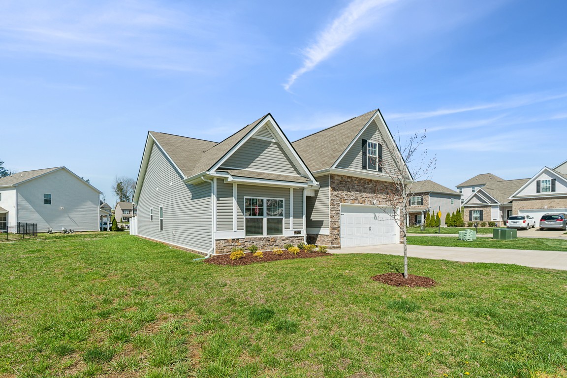 2803 Mia Lane