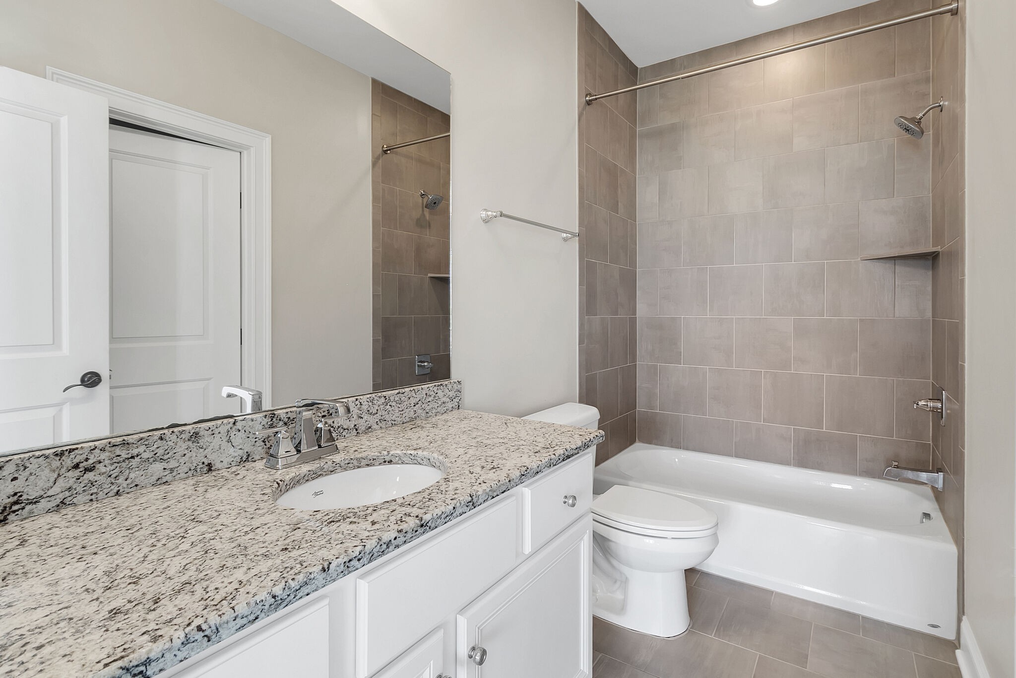 5006 General Martin Ln