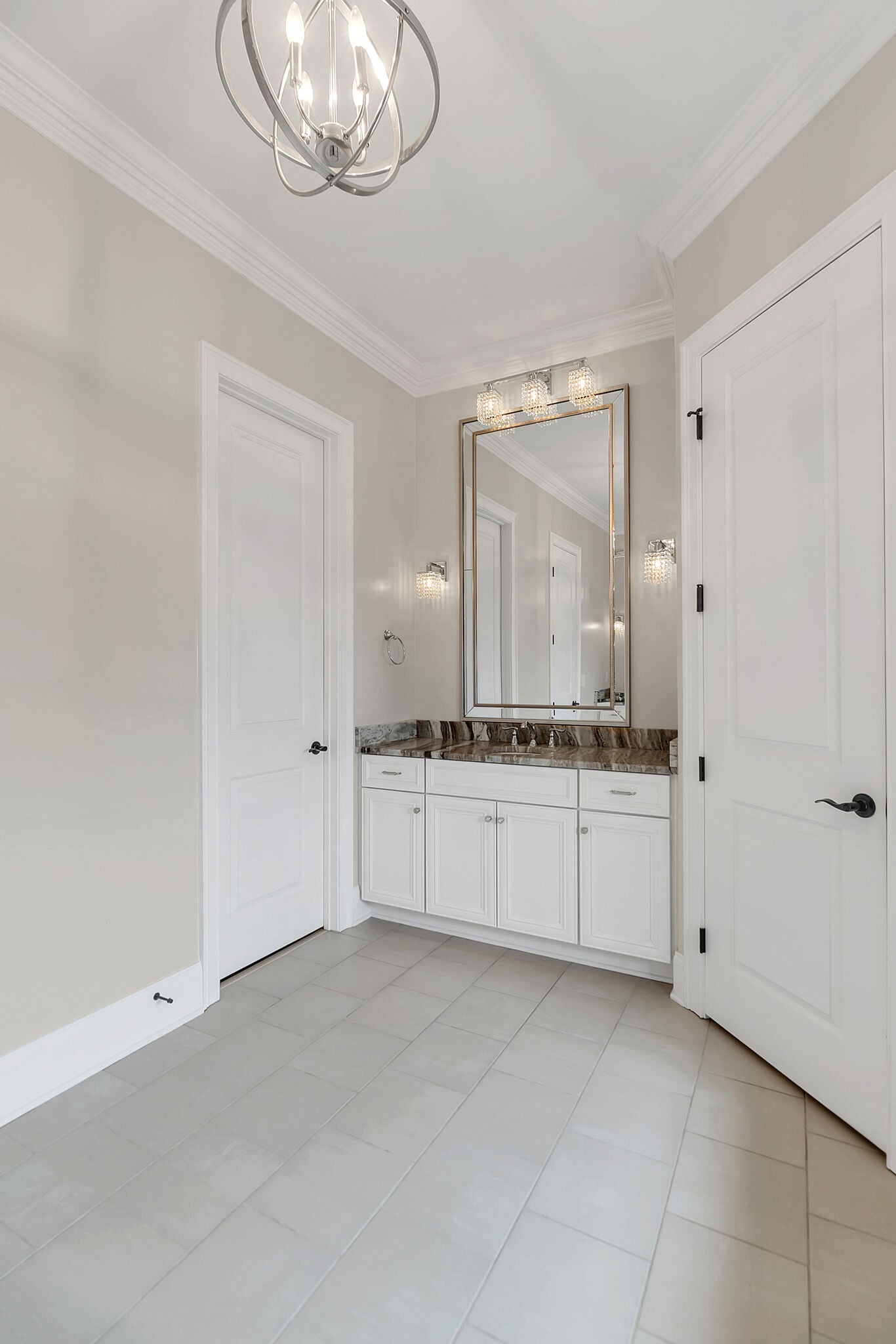 5006 General Martin Ln