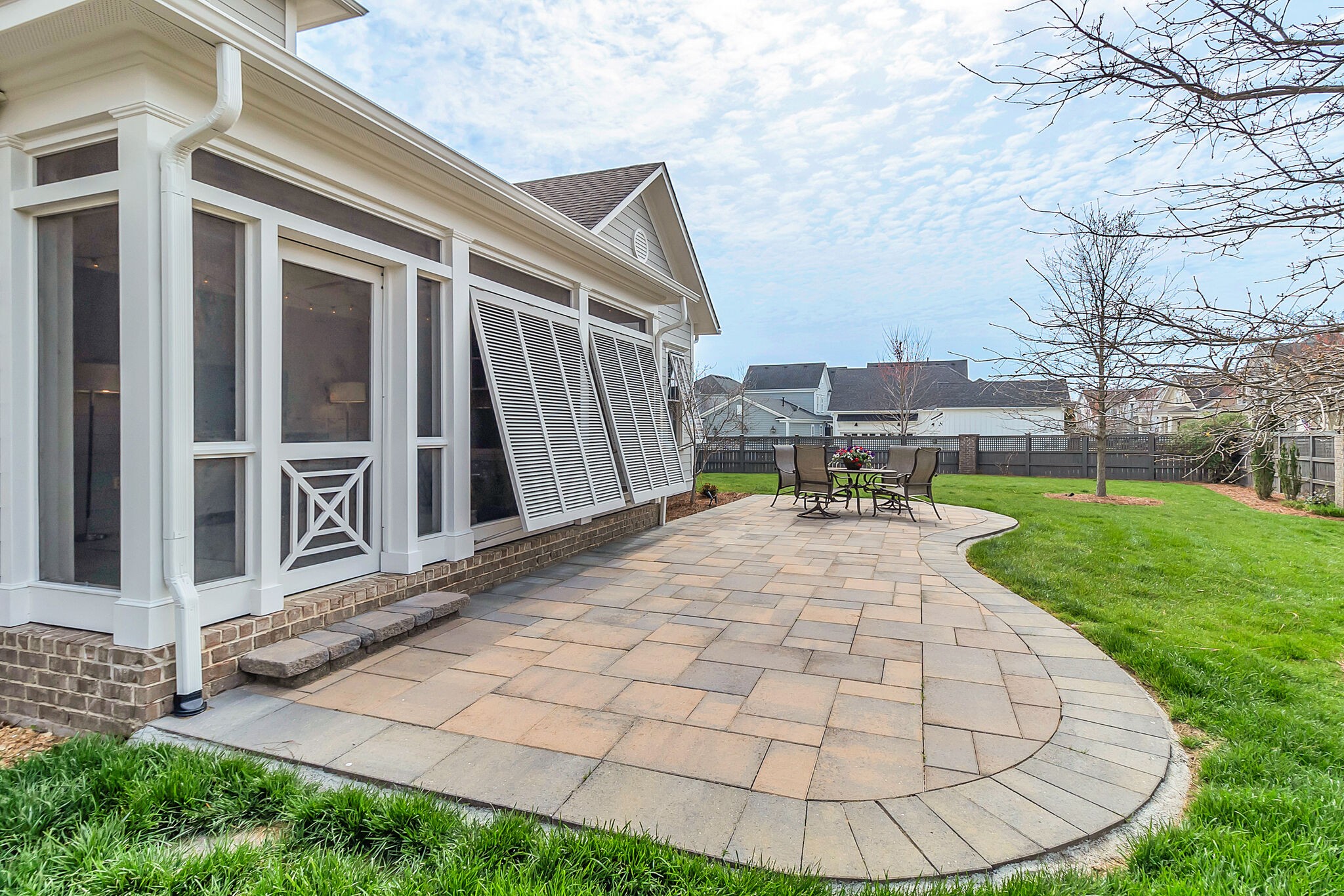 5006 General Martin Ln