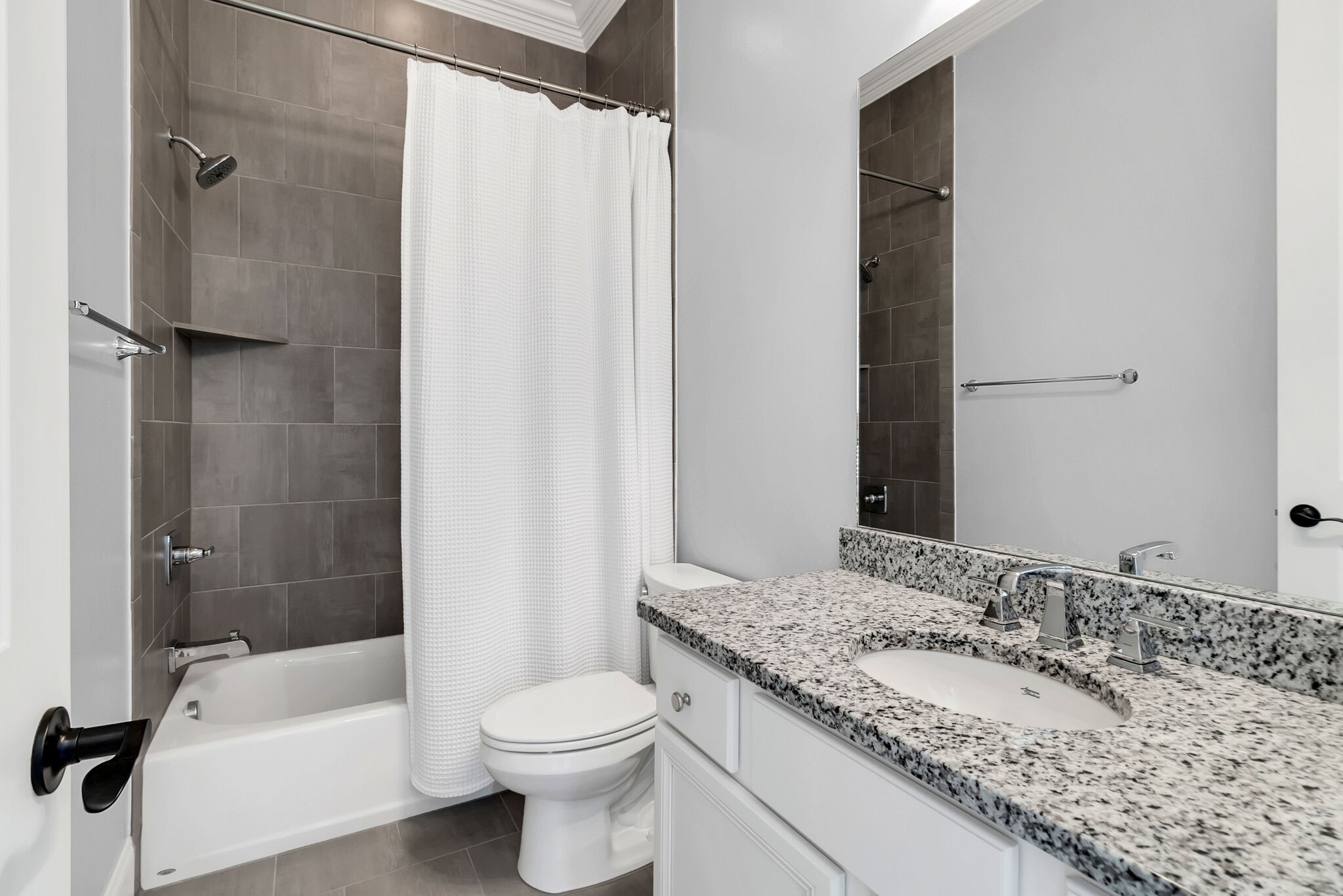 5006 General Martin Ln