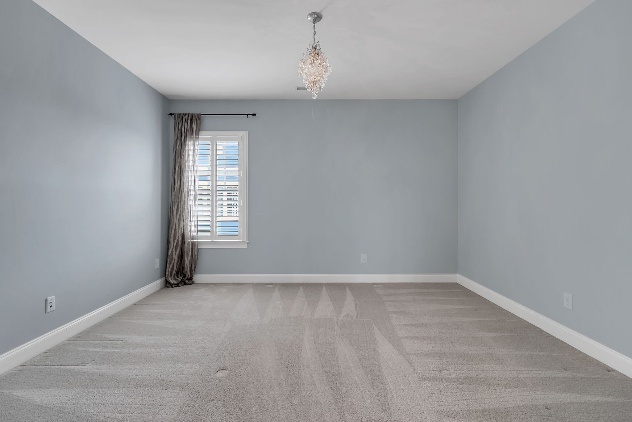 5006 General Martin Ln