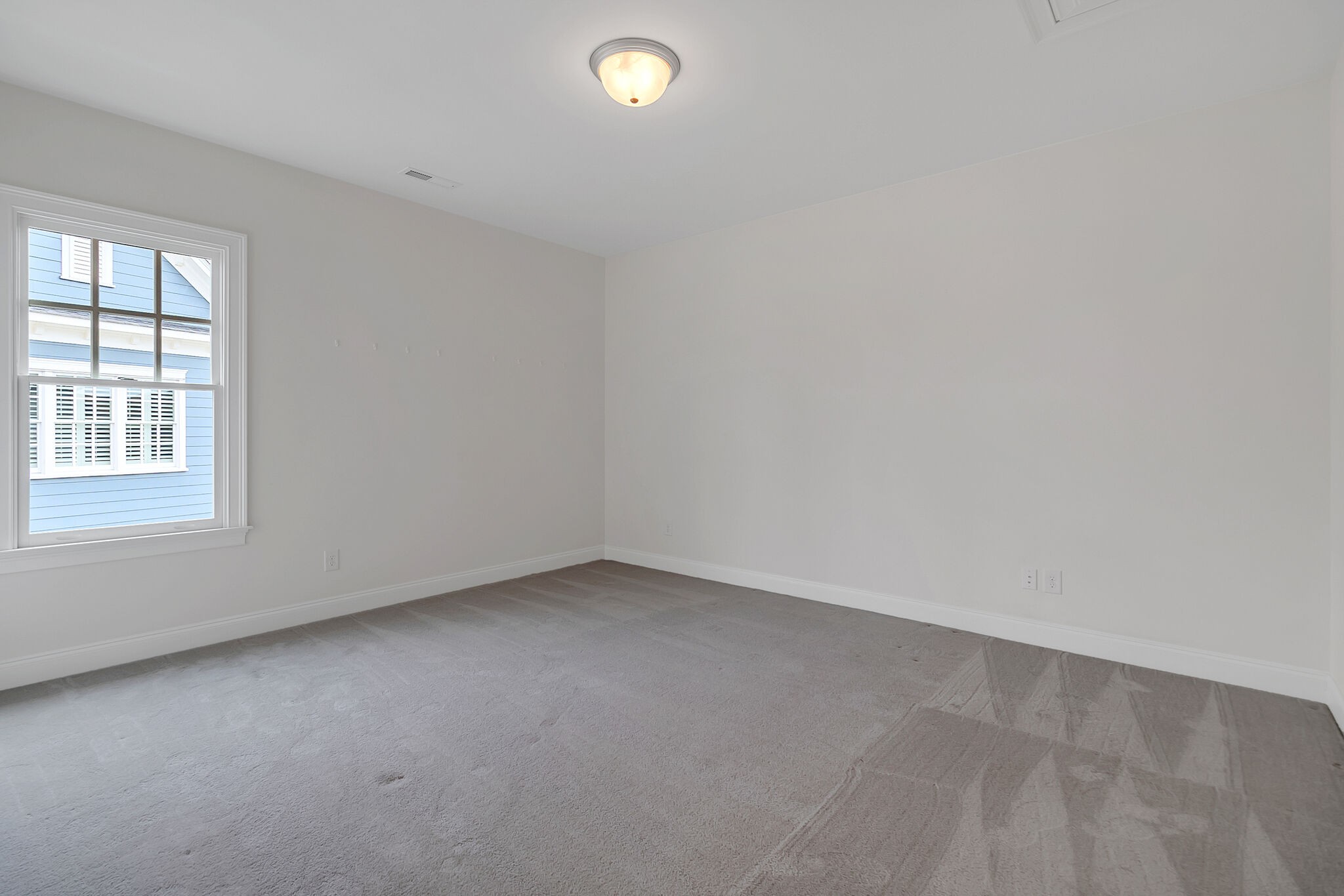 5006 General Martin Ln