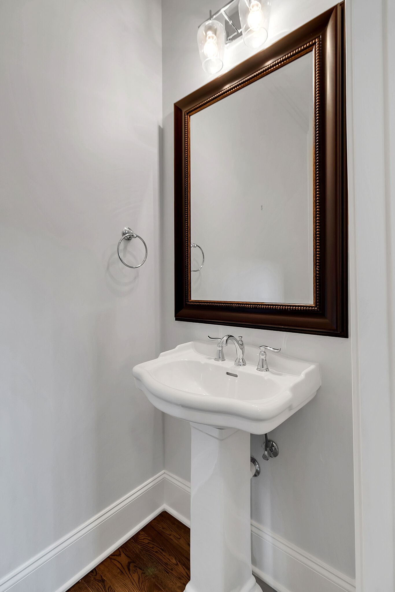 5006 General Martin Ln