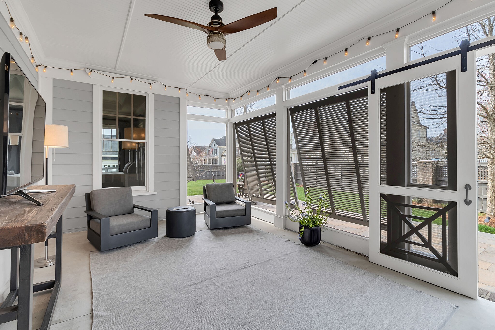 5006 General Martin Ln