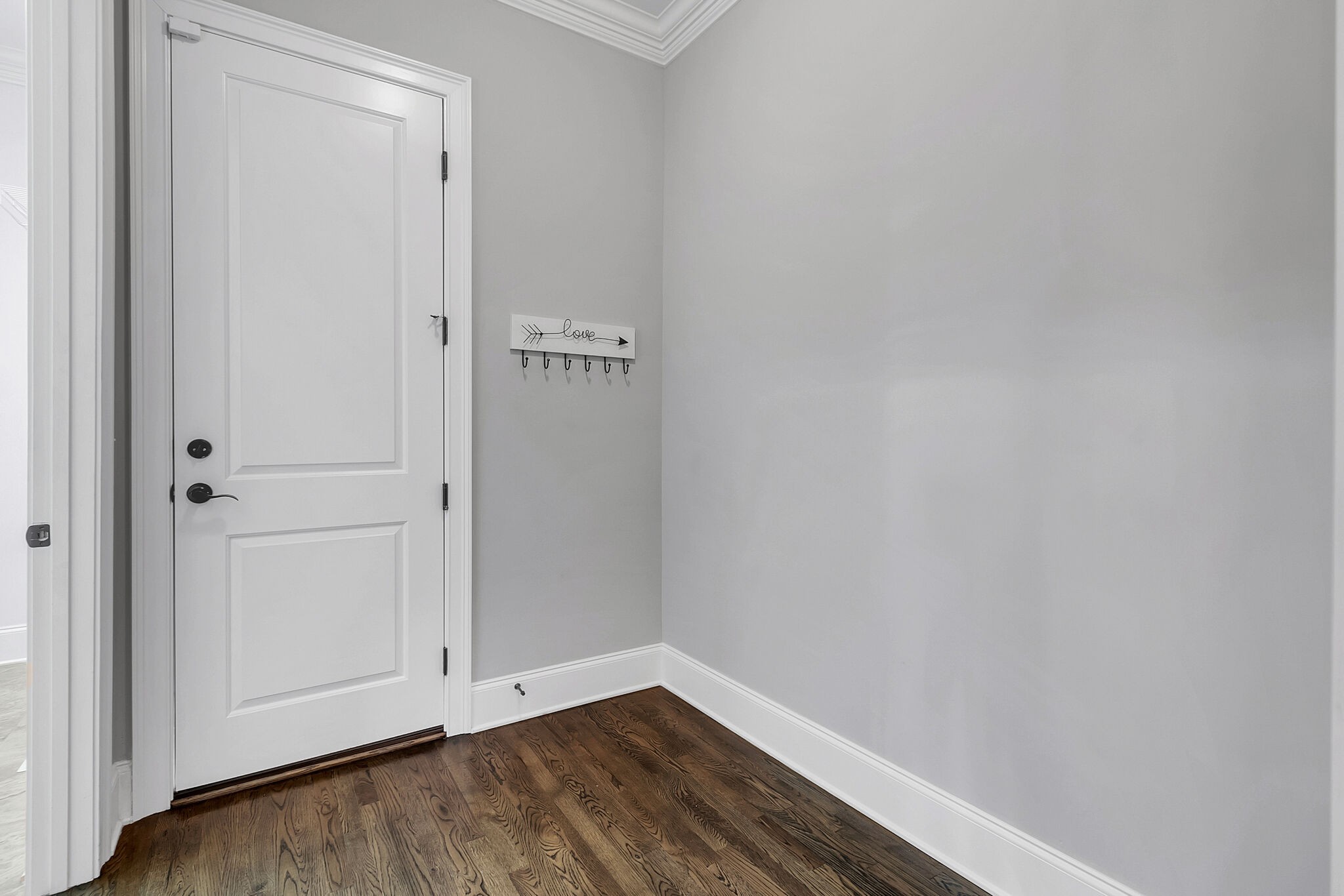 5006 General Martin Ln