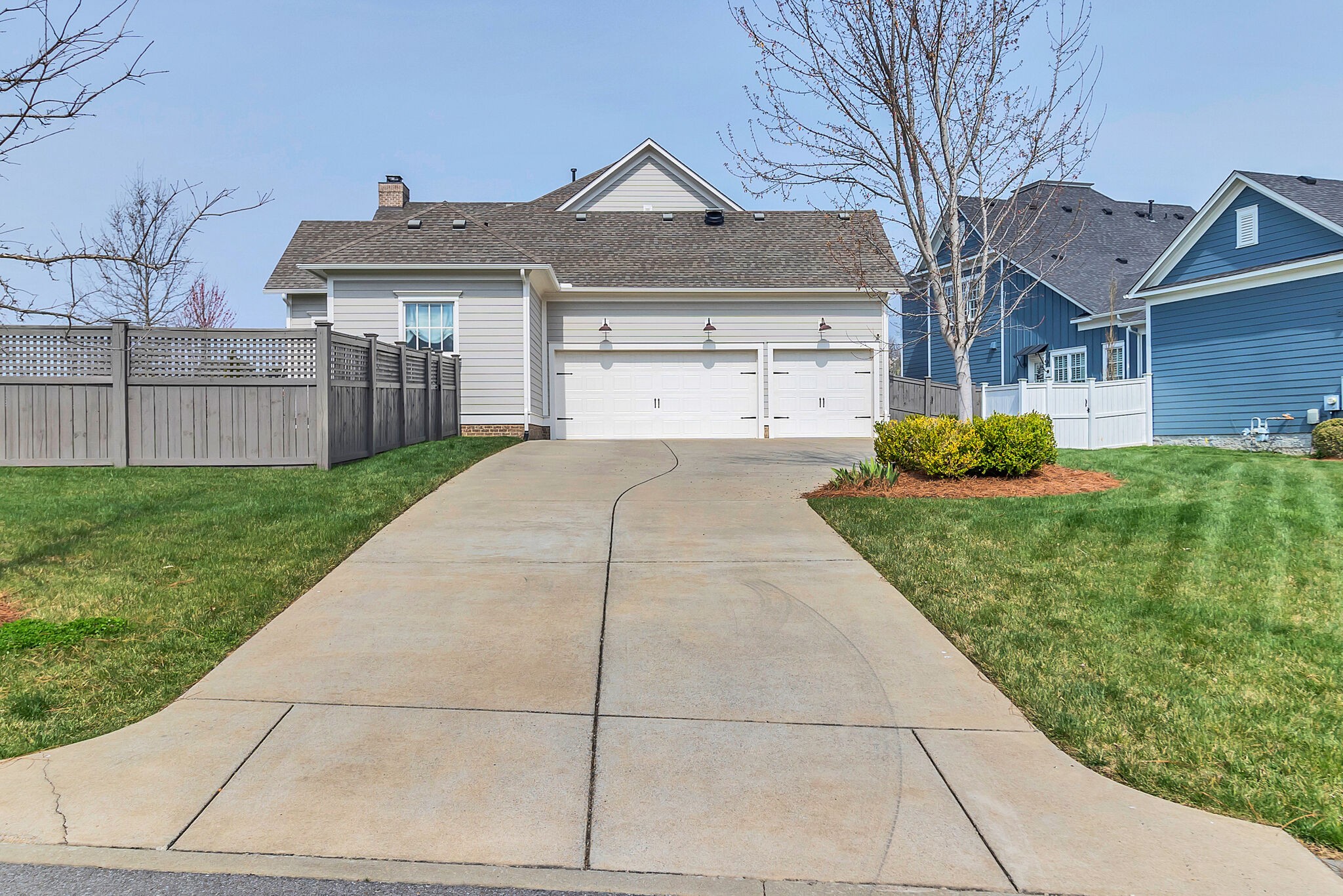 5006 General Martin Ln