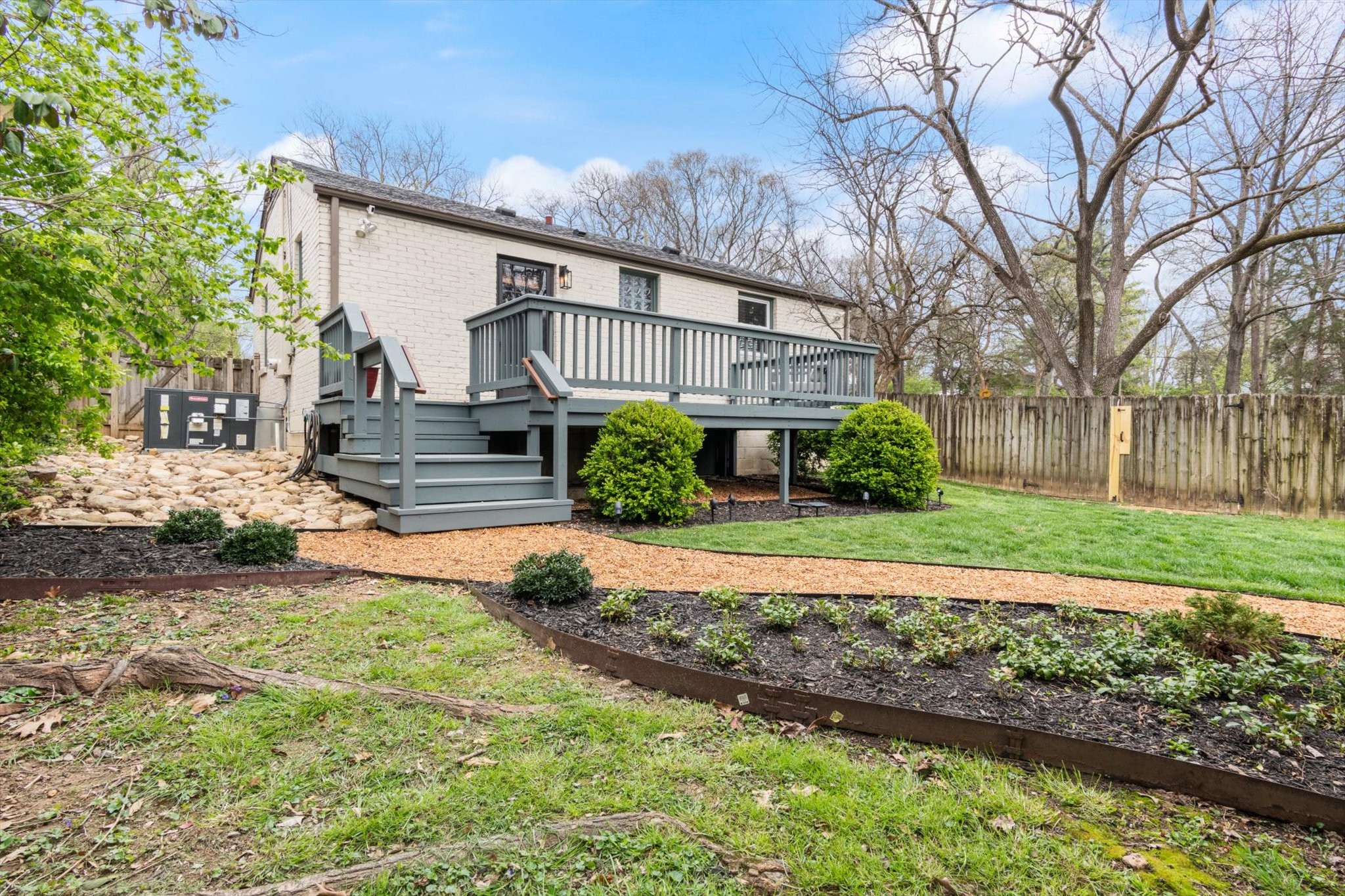 1704 Sharpe Ave