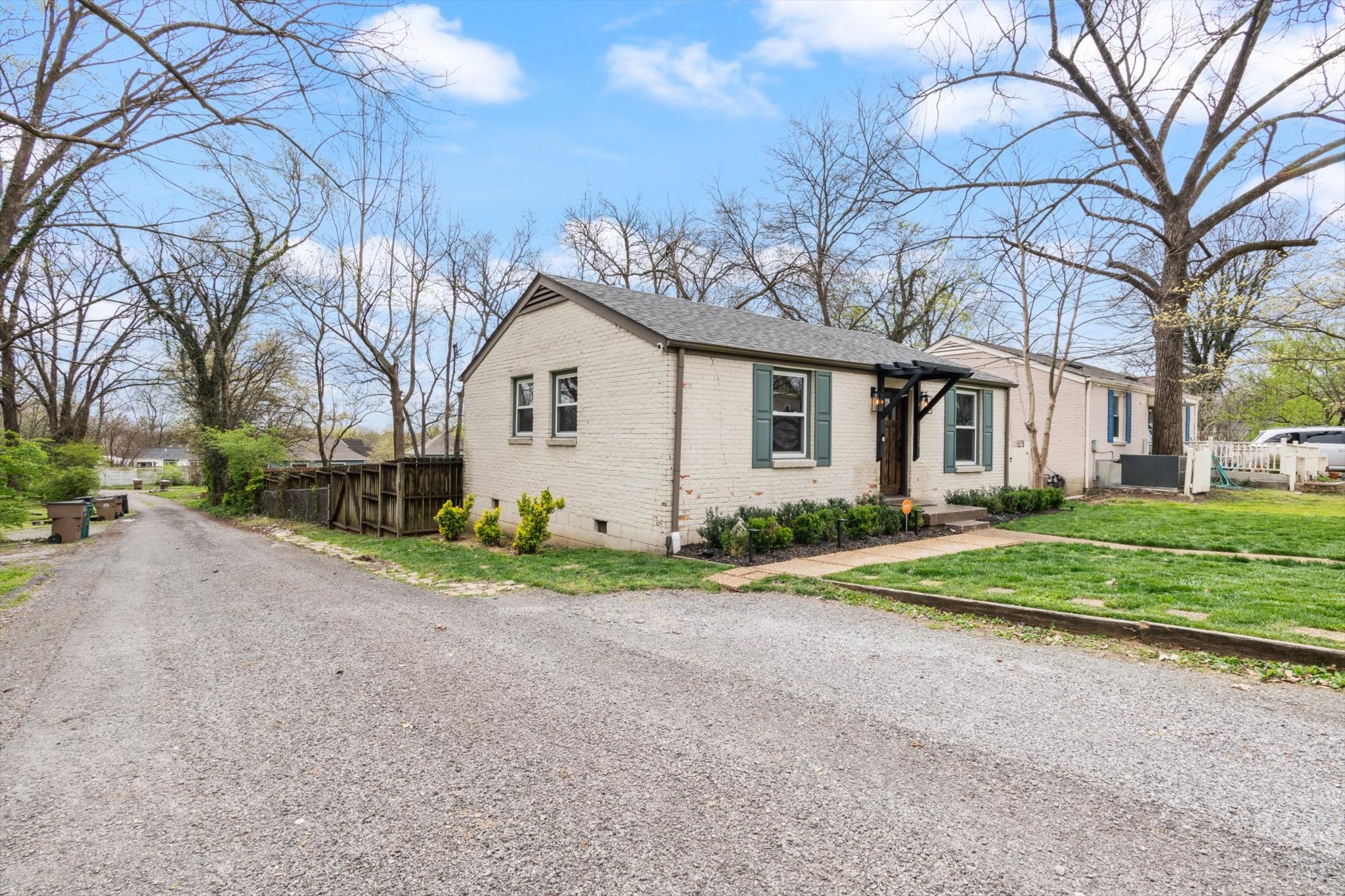 1704 Sharpe Ave