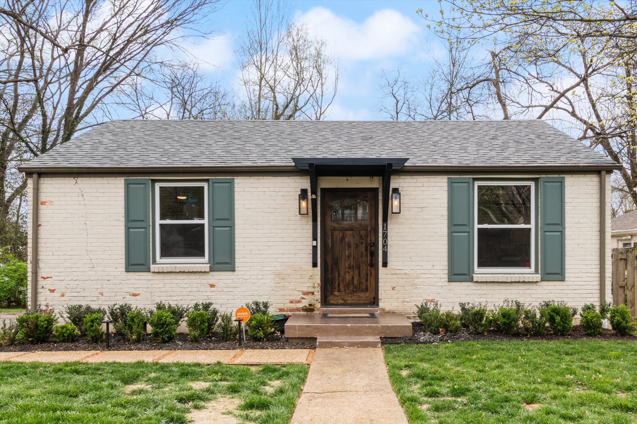 1704 Sharpe Ave