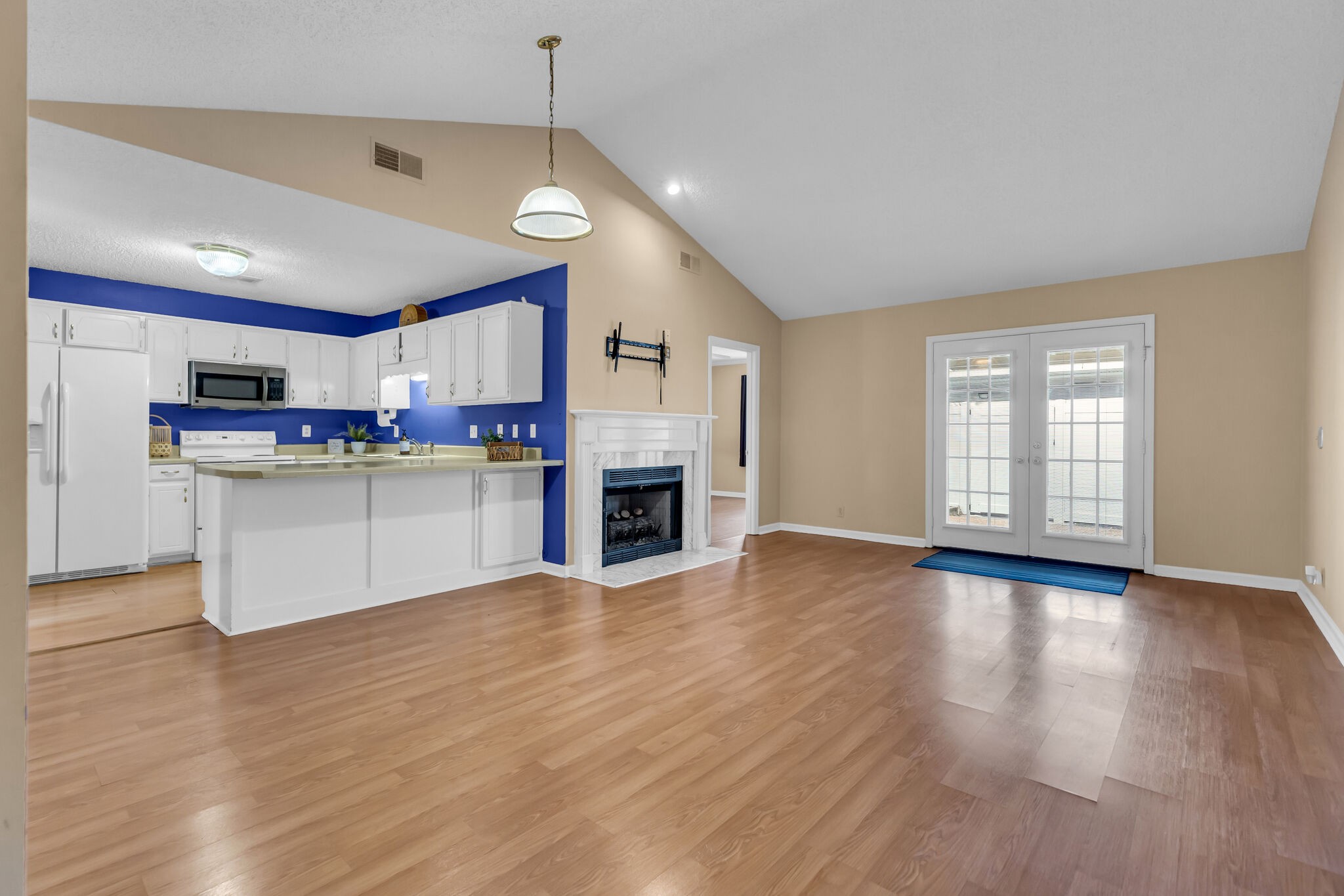 789 E Northfield Blvd