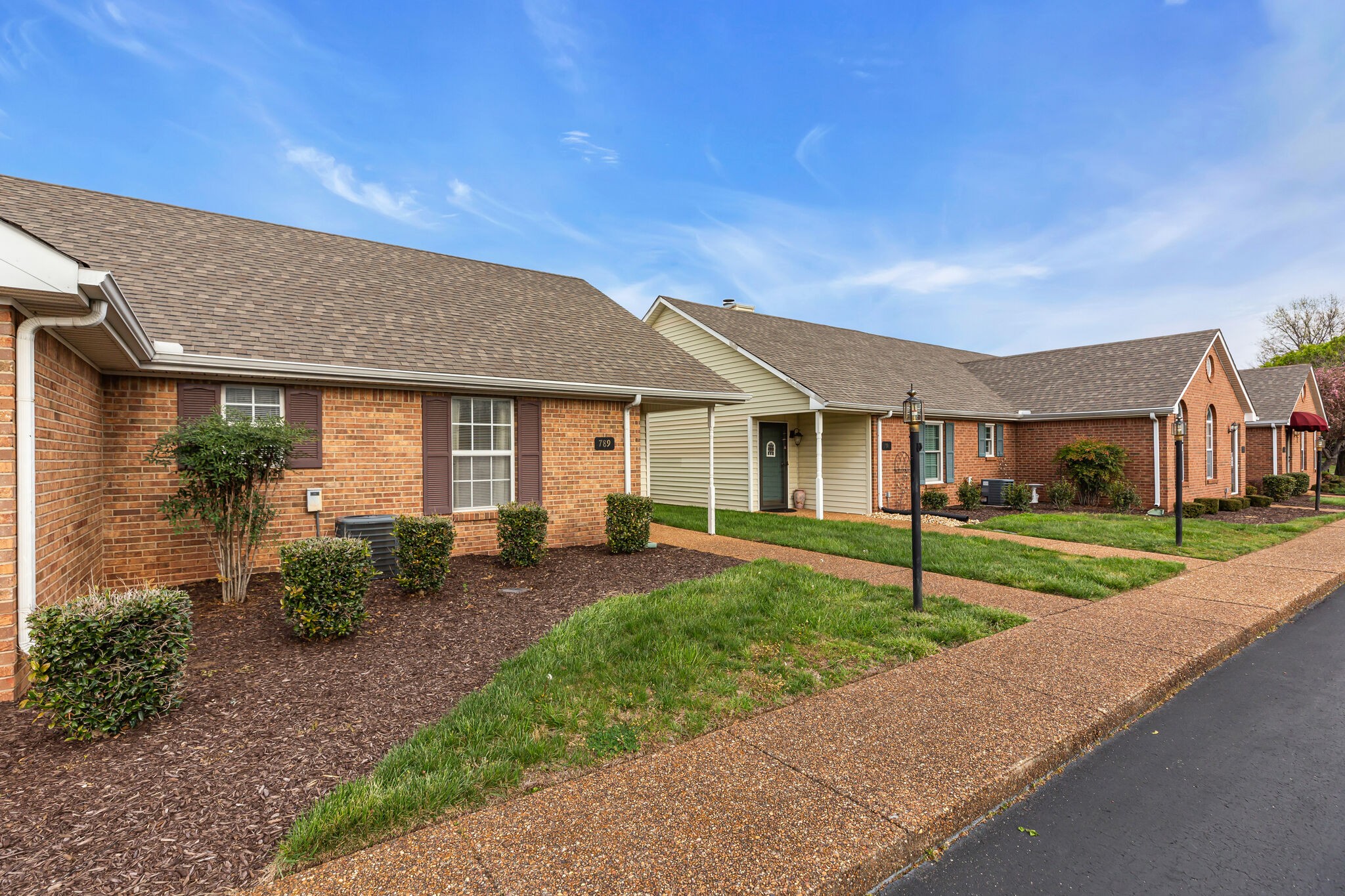 789 E Northfield Blvd