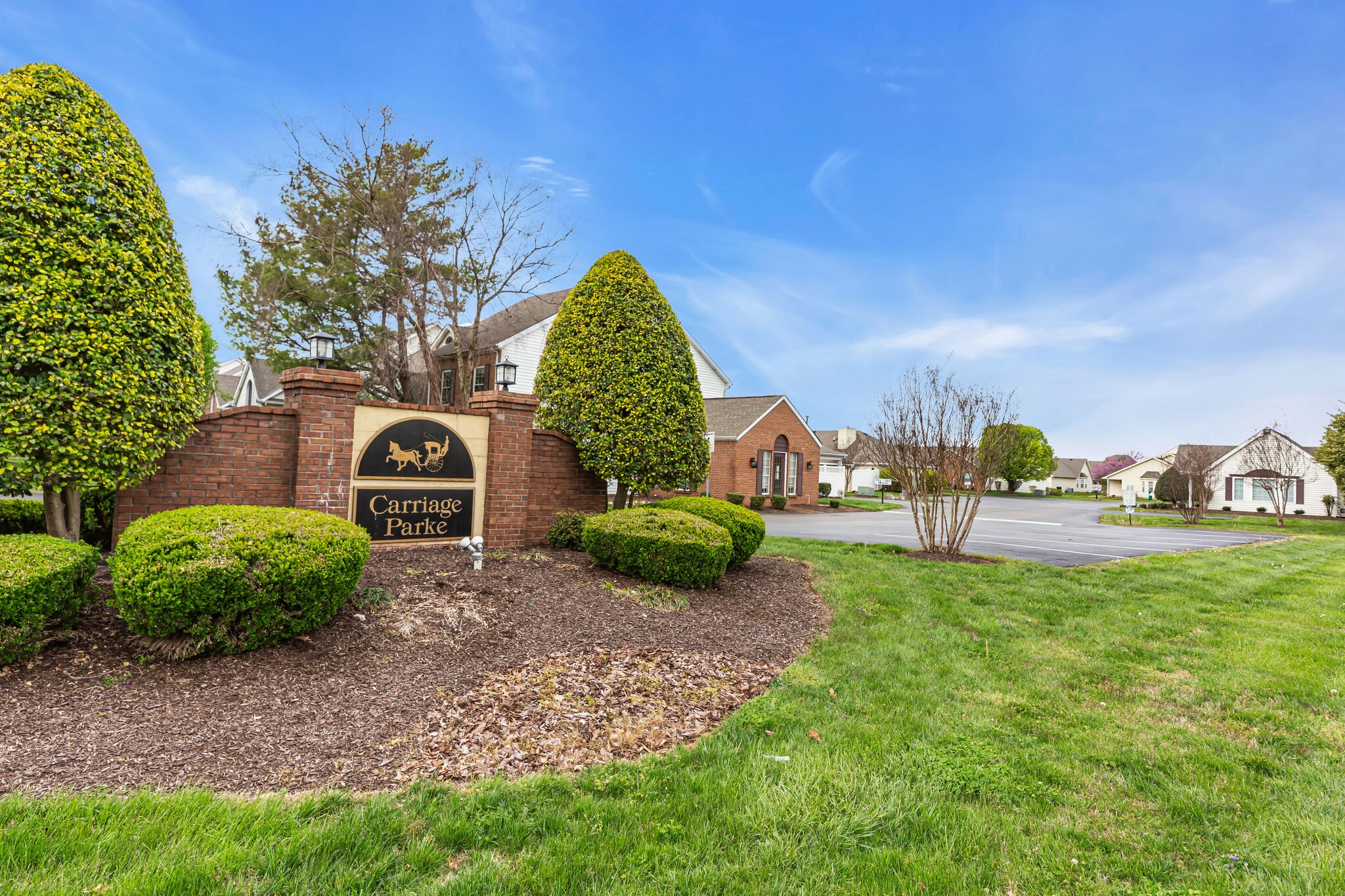 789 E Northfield Blvd