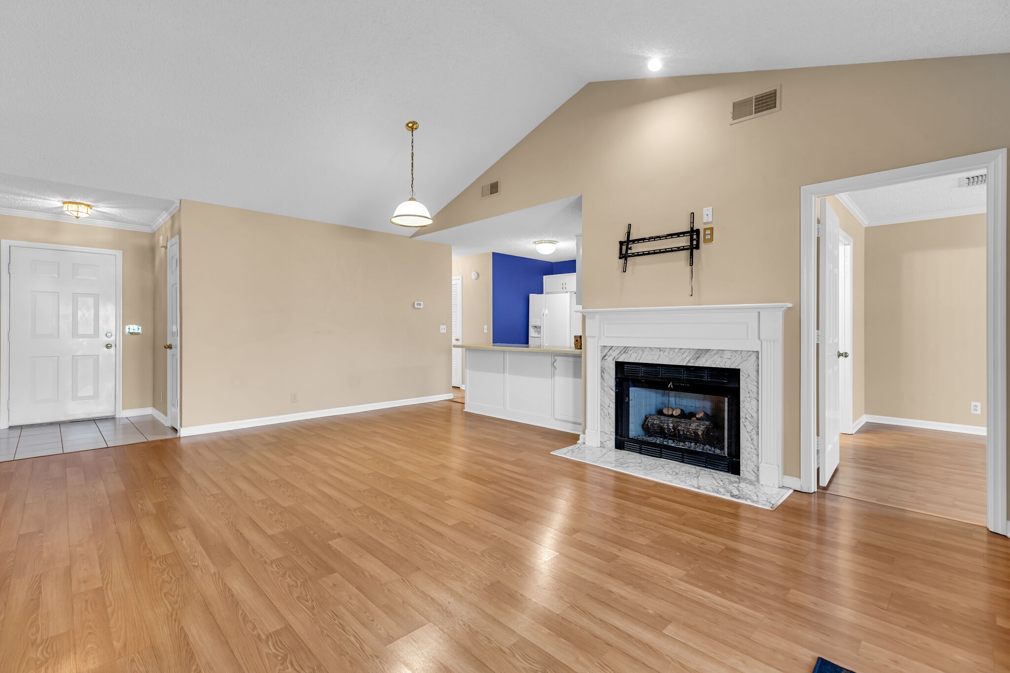 789 E Northfield Blvd