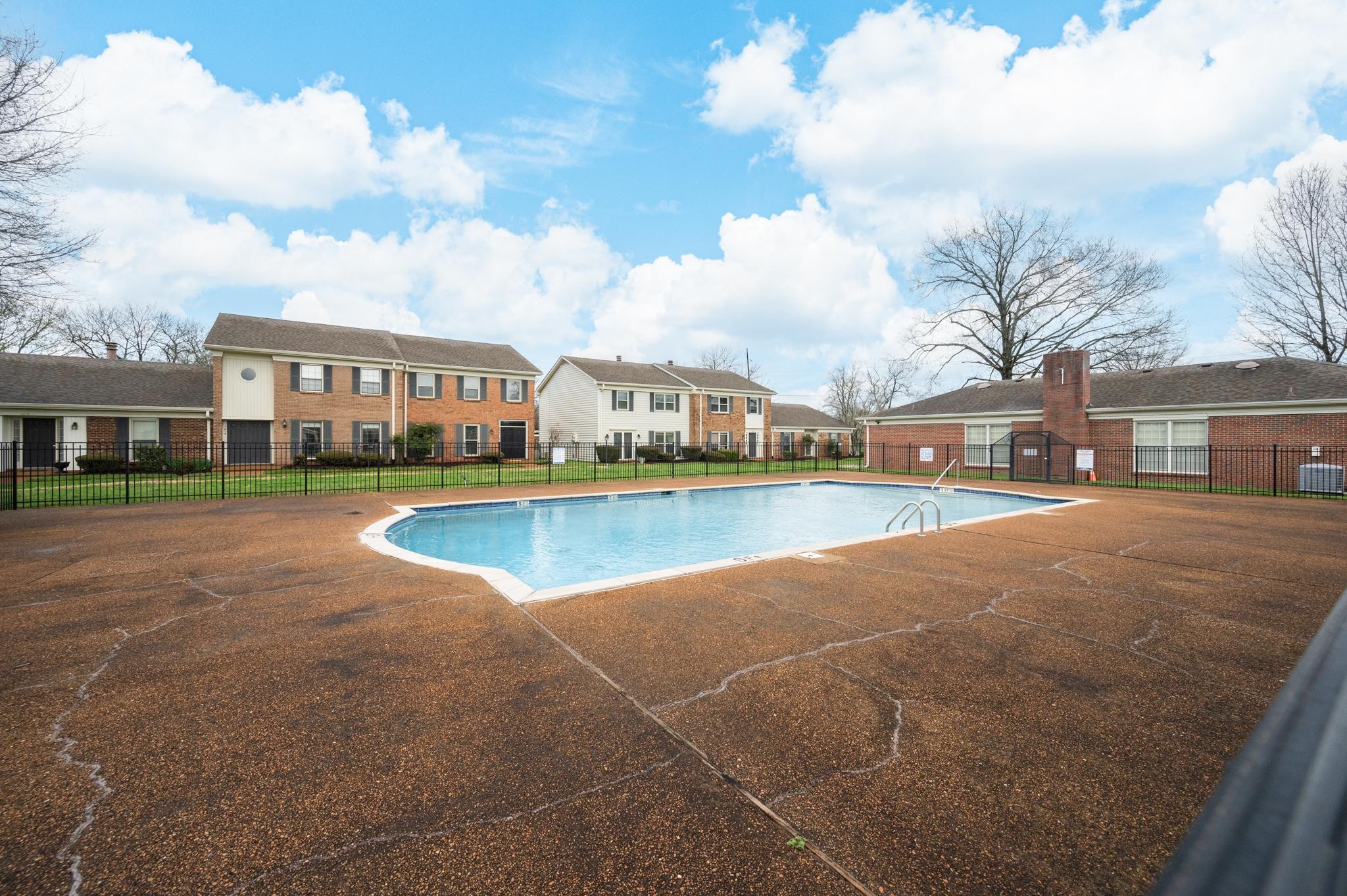 1011 East Northfield Blvd