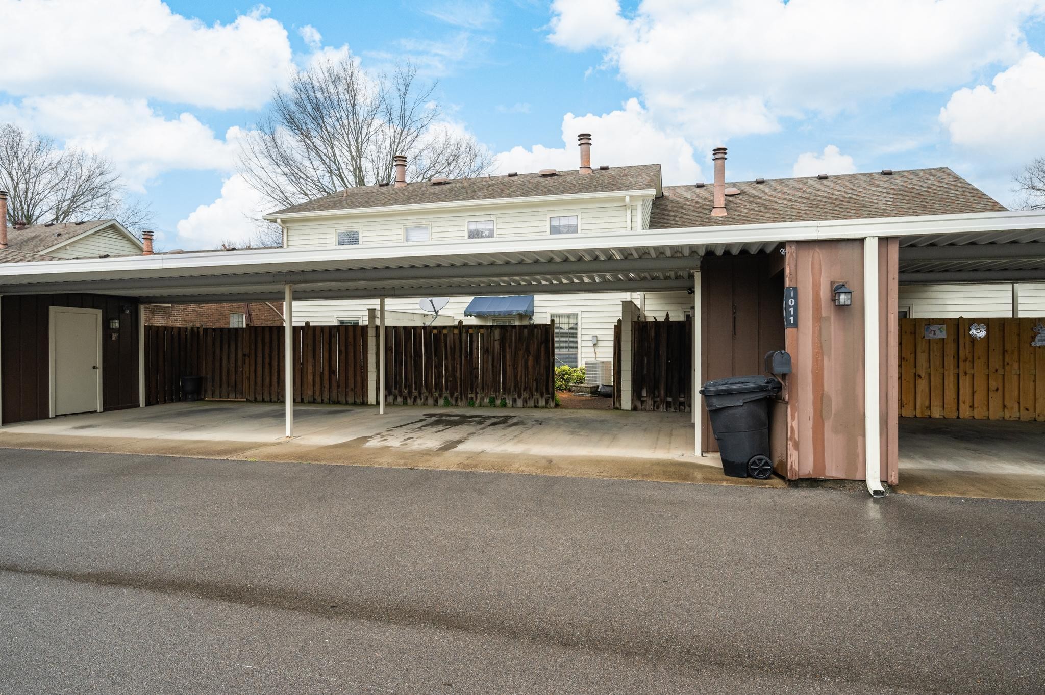 1011 East Northfield Blvd