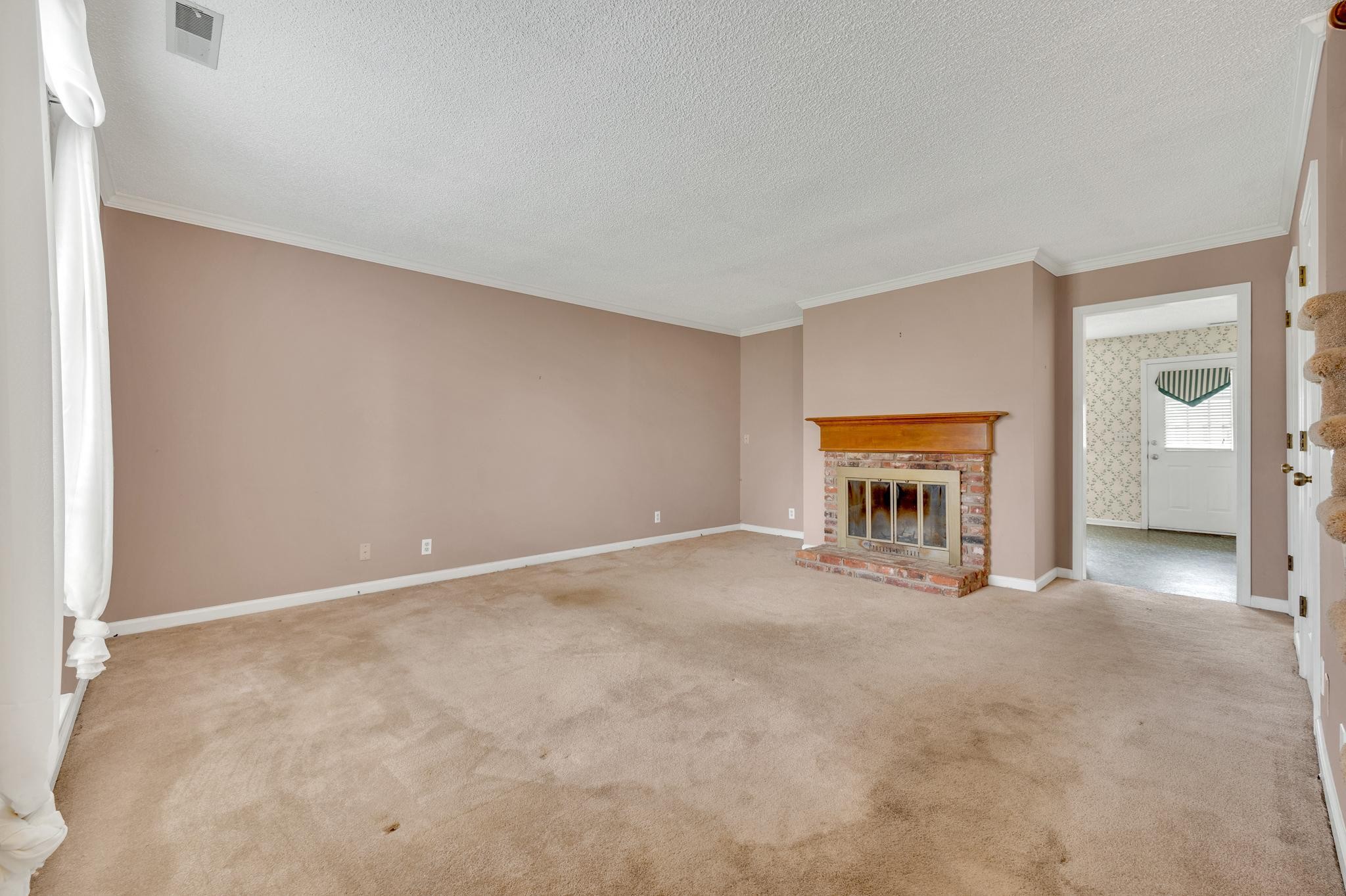 1011 East Northfield Blvd