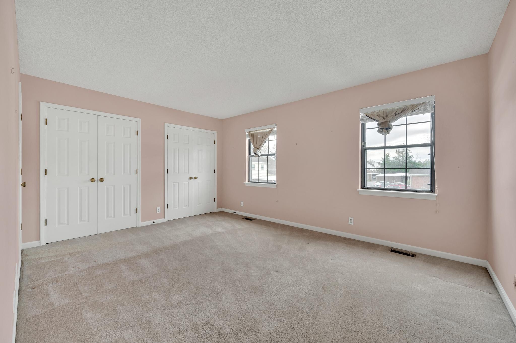 1011 East Northfield Blvd